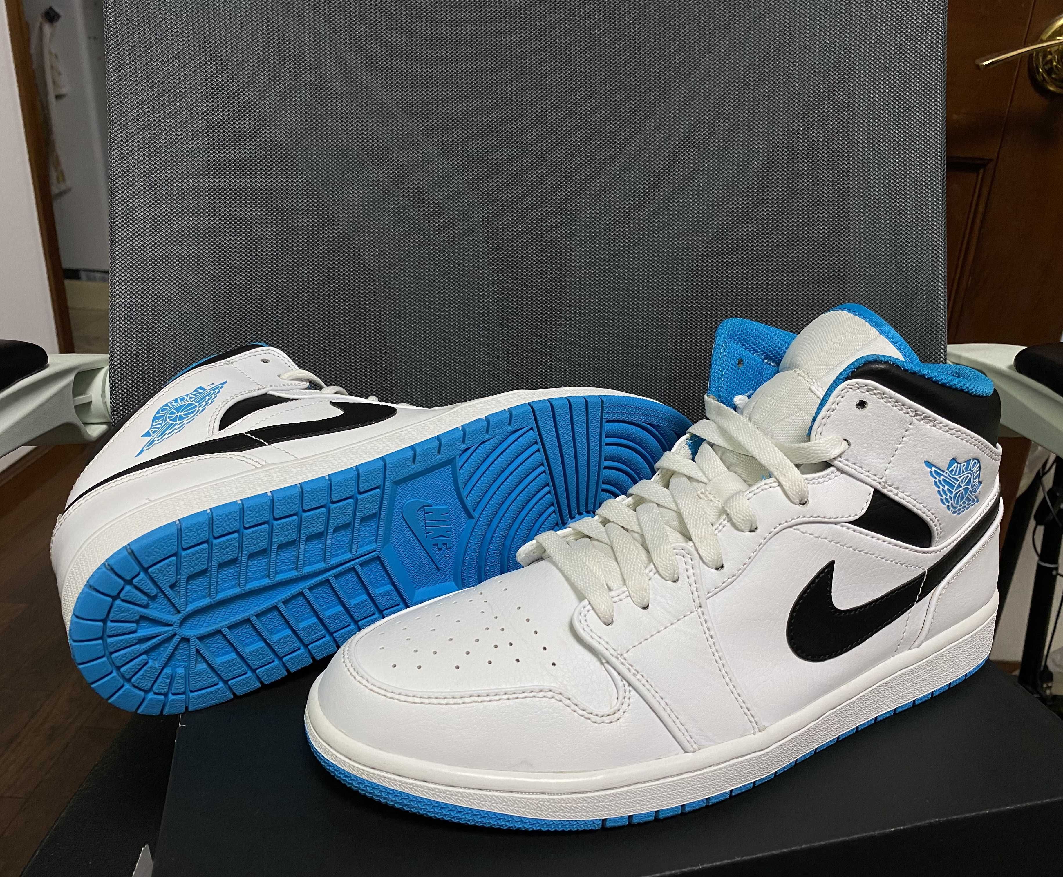 Nike Air Jordan 1 Mid "White/Laser blue"