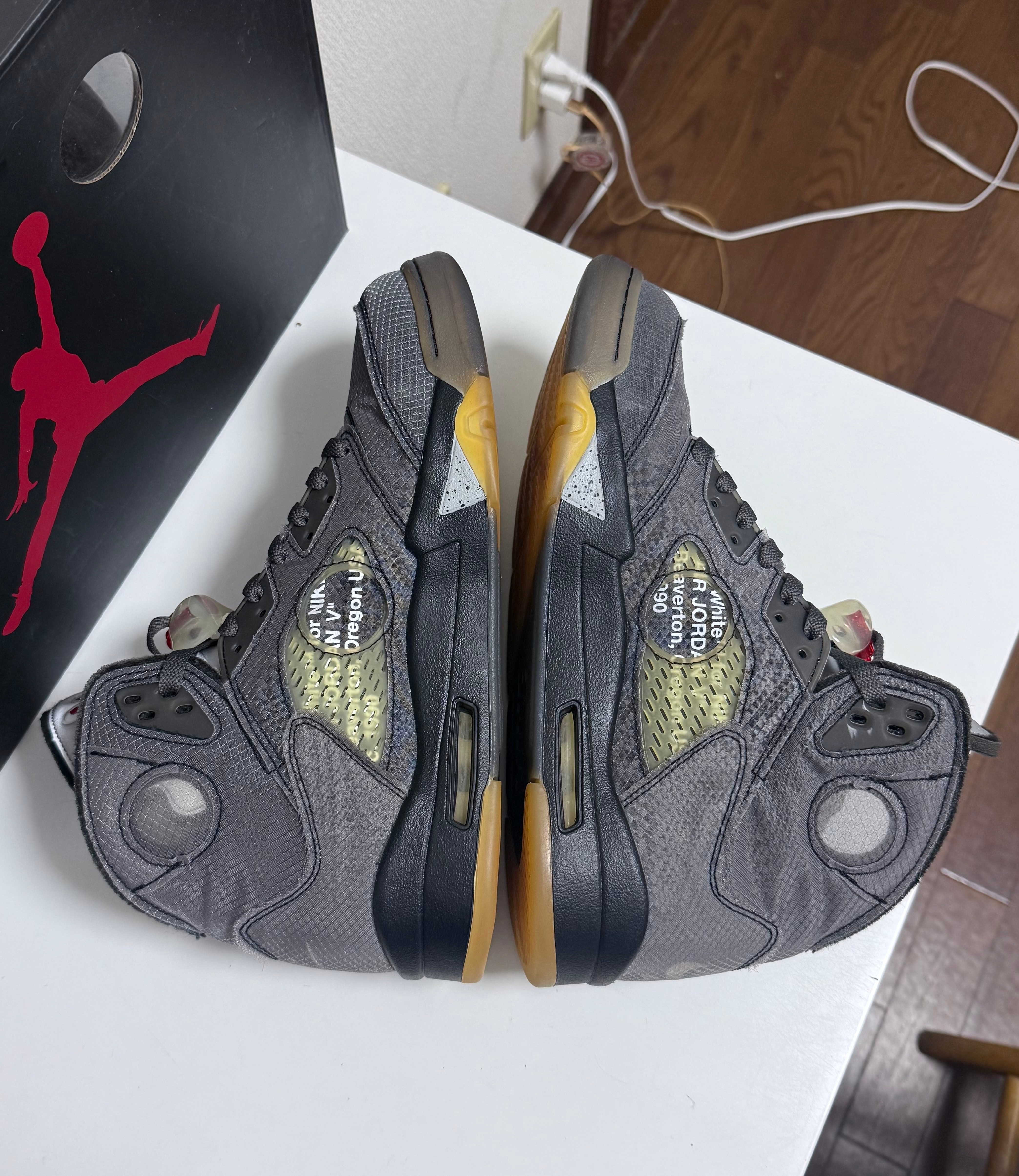 Off-White × Nike Air Jordan 5 "Black/Muslin/Fire Red"