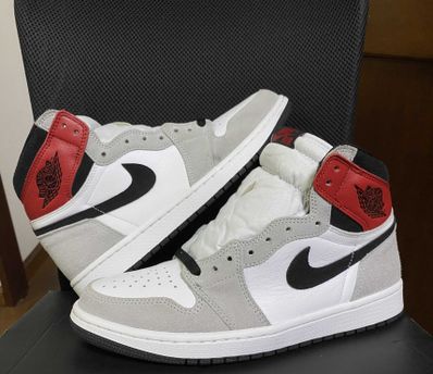 Nike Air Jordan 1 High OG "White/Black/Light Smoke Grey"