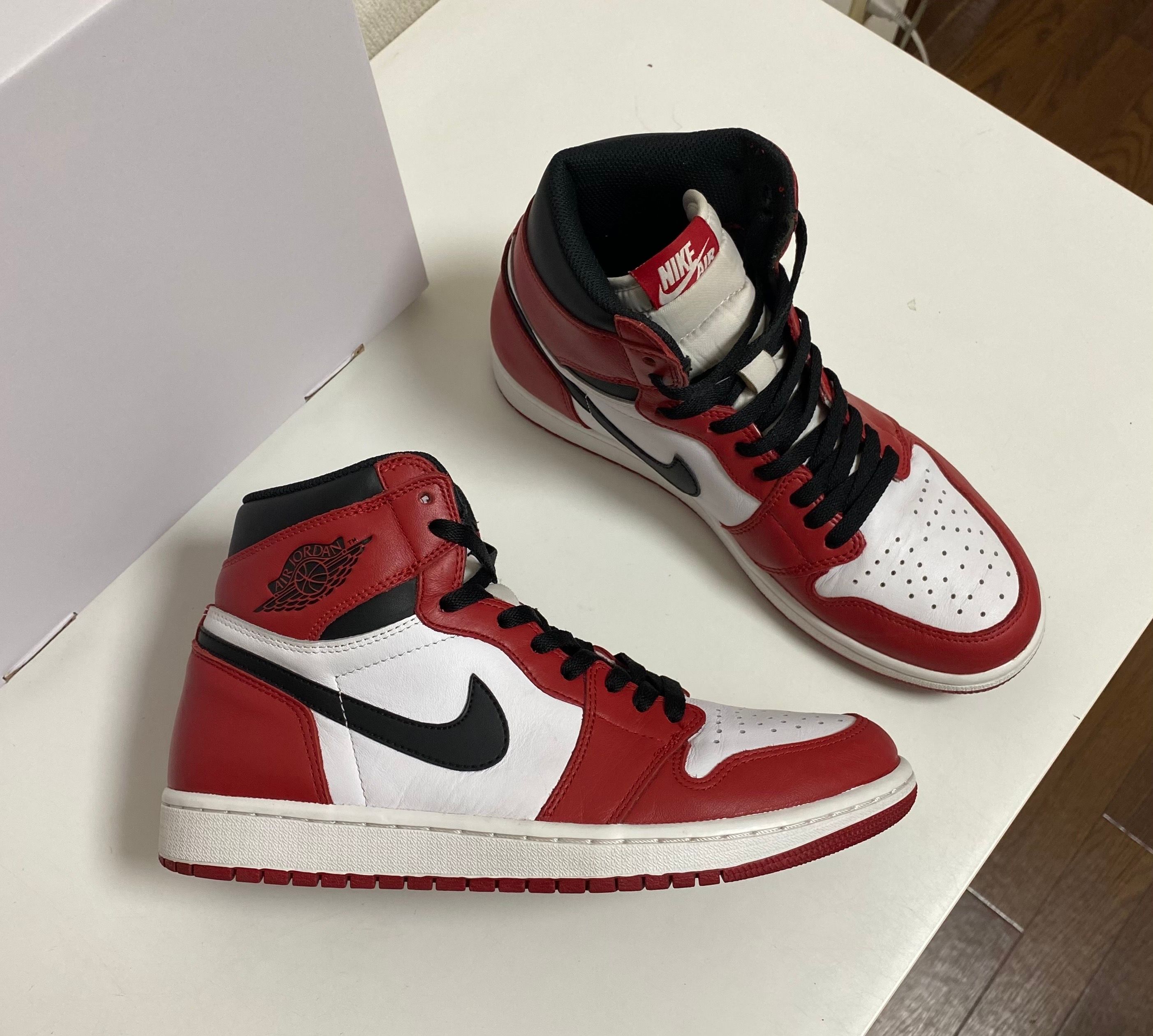 Nike Air Jordan 1 Retro High "Chicago" (2015)