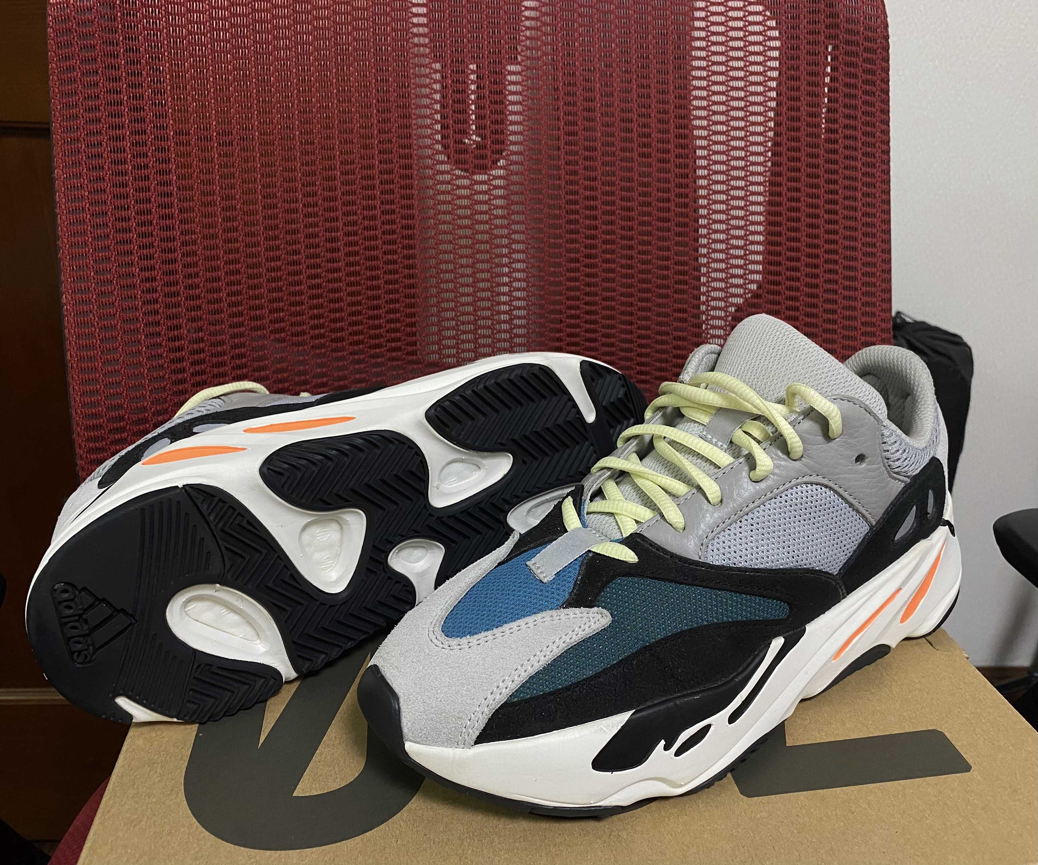 adidas YEEZY Boost 700 "Wave Runner"