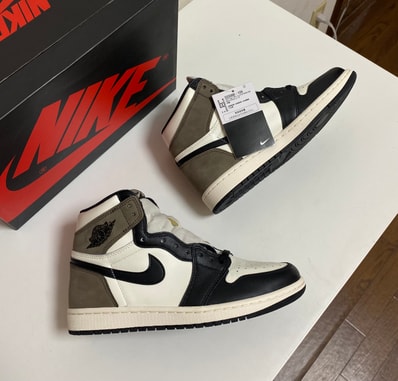 Nike Air Jordan 1 High OG "Sail/Dark Mocha/Black"