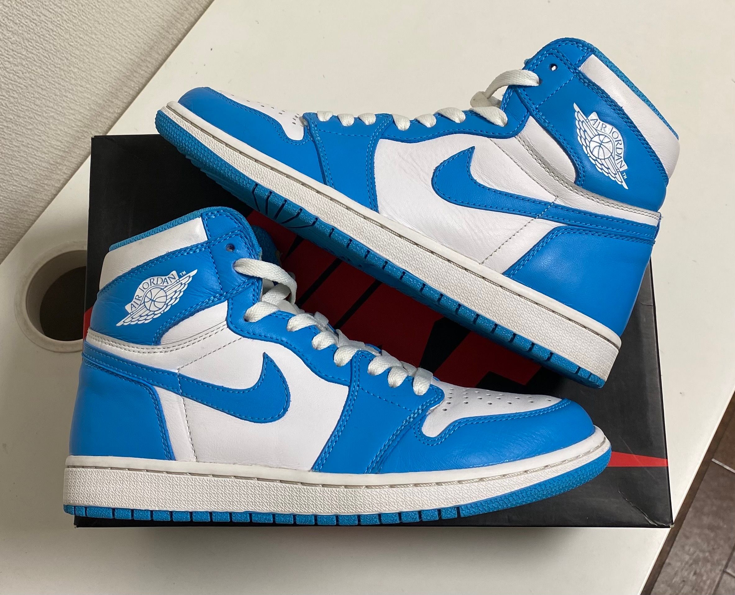 Nike Air Jordan 1 Retro High "UNC"