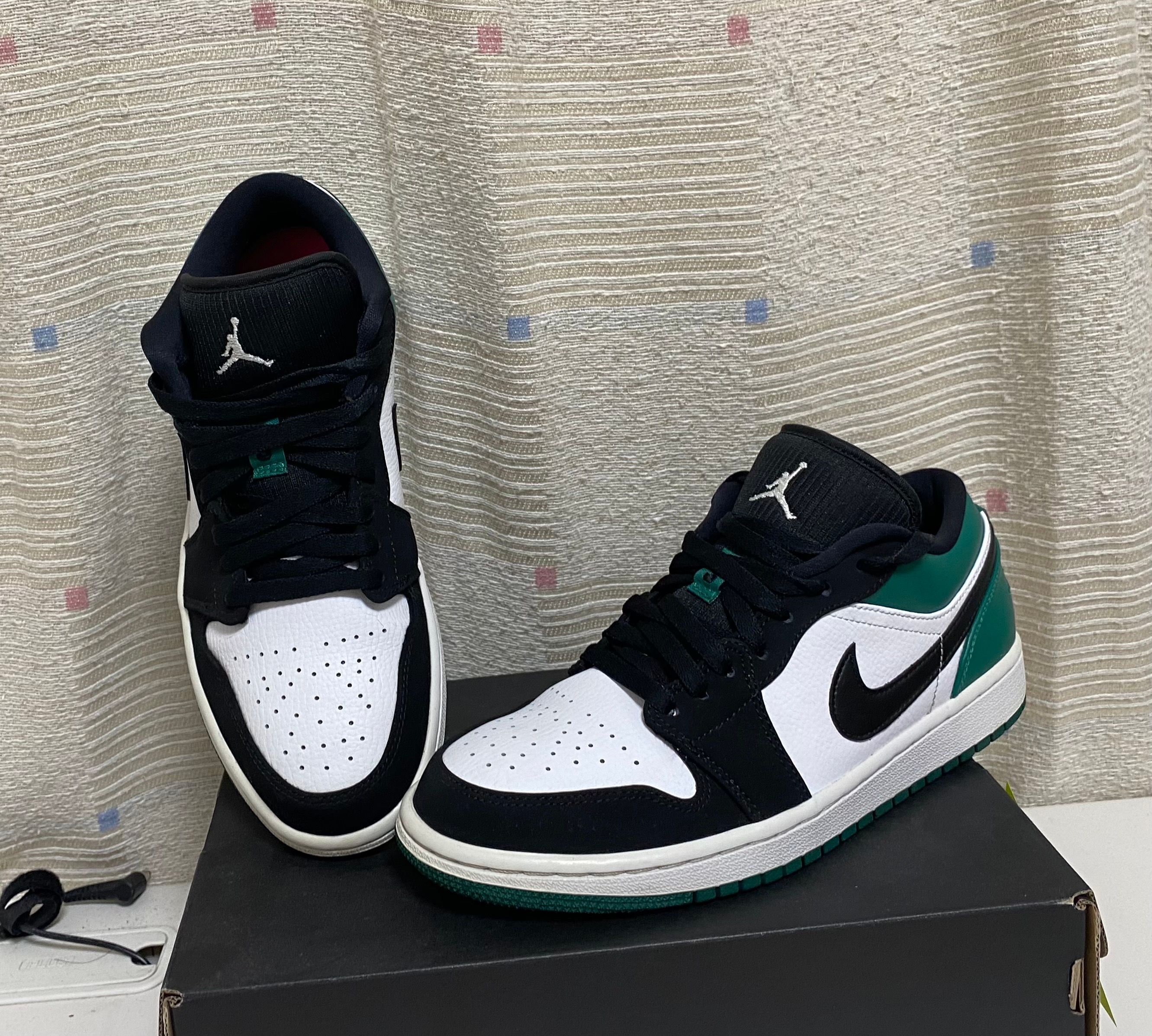 Nike Air Jordan 1 Low "White Black Mystic Green"