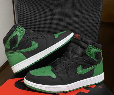 Nike Air Jordan 1 Retro High OG "Black/Pine Green" (2020)