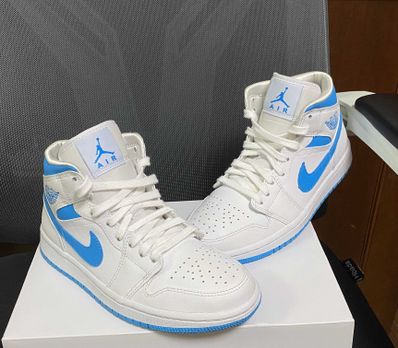 Nike Women's Air Jordan 1 Mid "UNC"