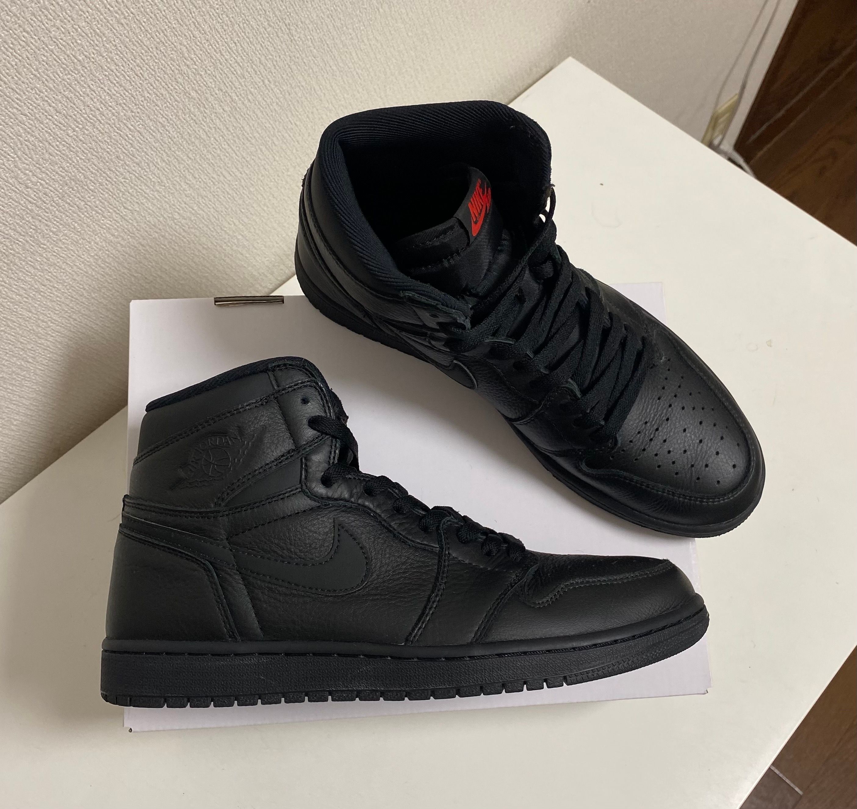 Nike Air Jordan 1 Retro High OG "Black"