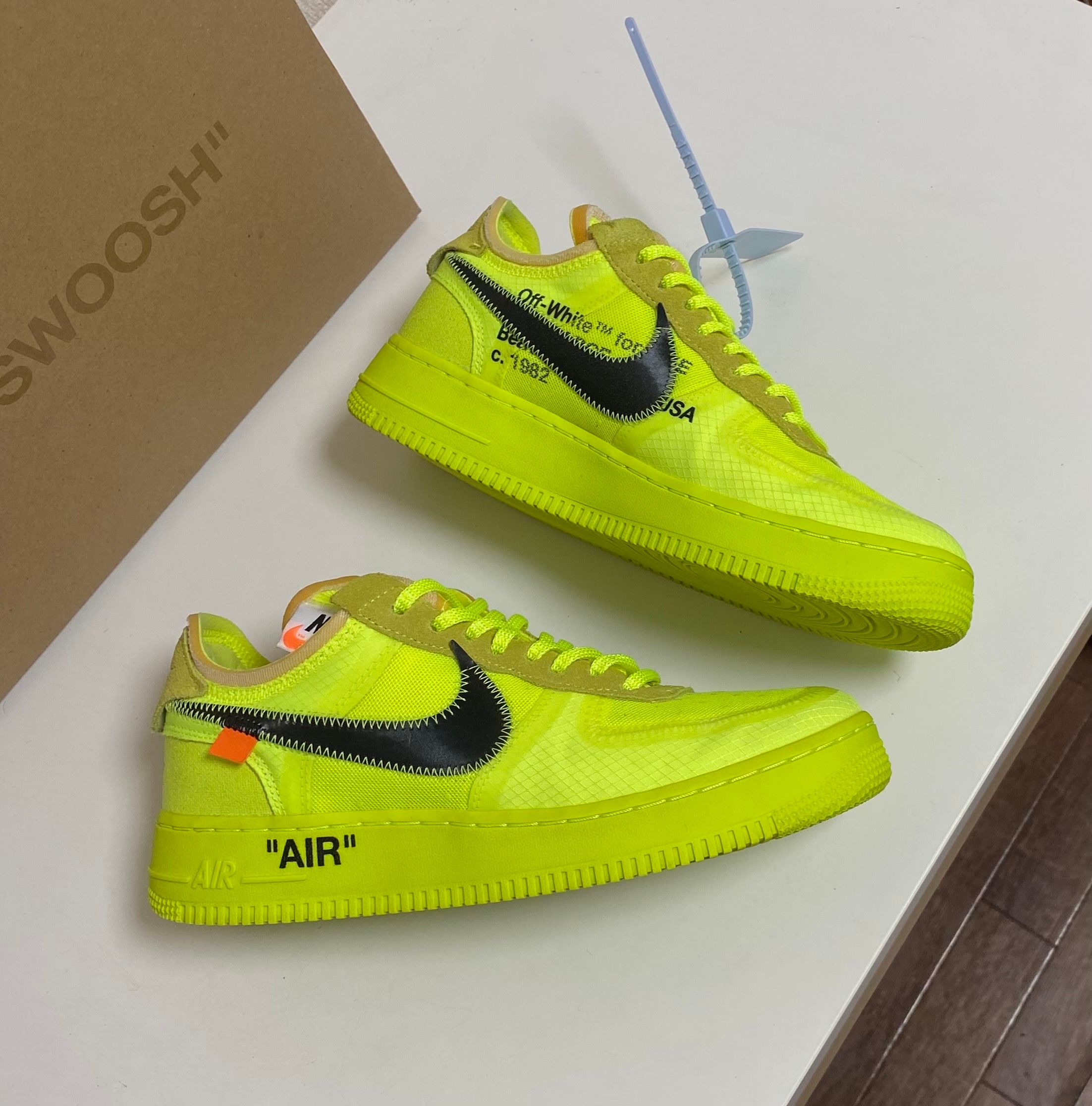 Off-White × Nike Air Force 1 Low "Volt"