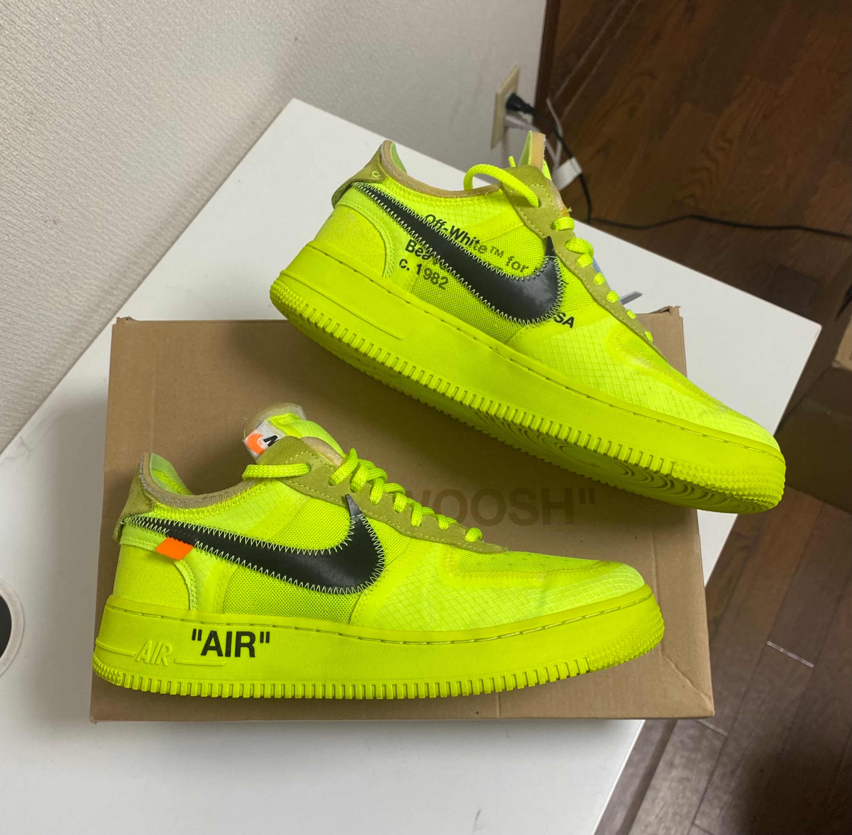 Off-White × Nike Air Force 1 Low "Volt"