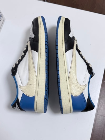 Travis Scott × fragment design × Nike Air Jordan 1 Low OG SP "Military Blue"