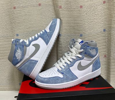 Nike Air Jordan 1 High OG "Hyper Royal"