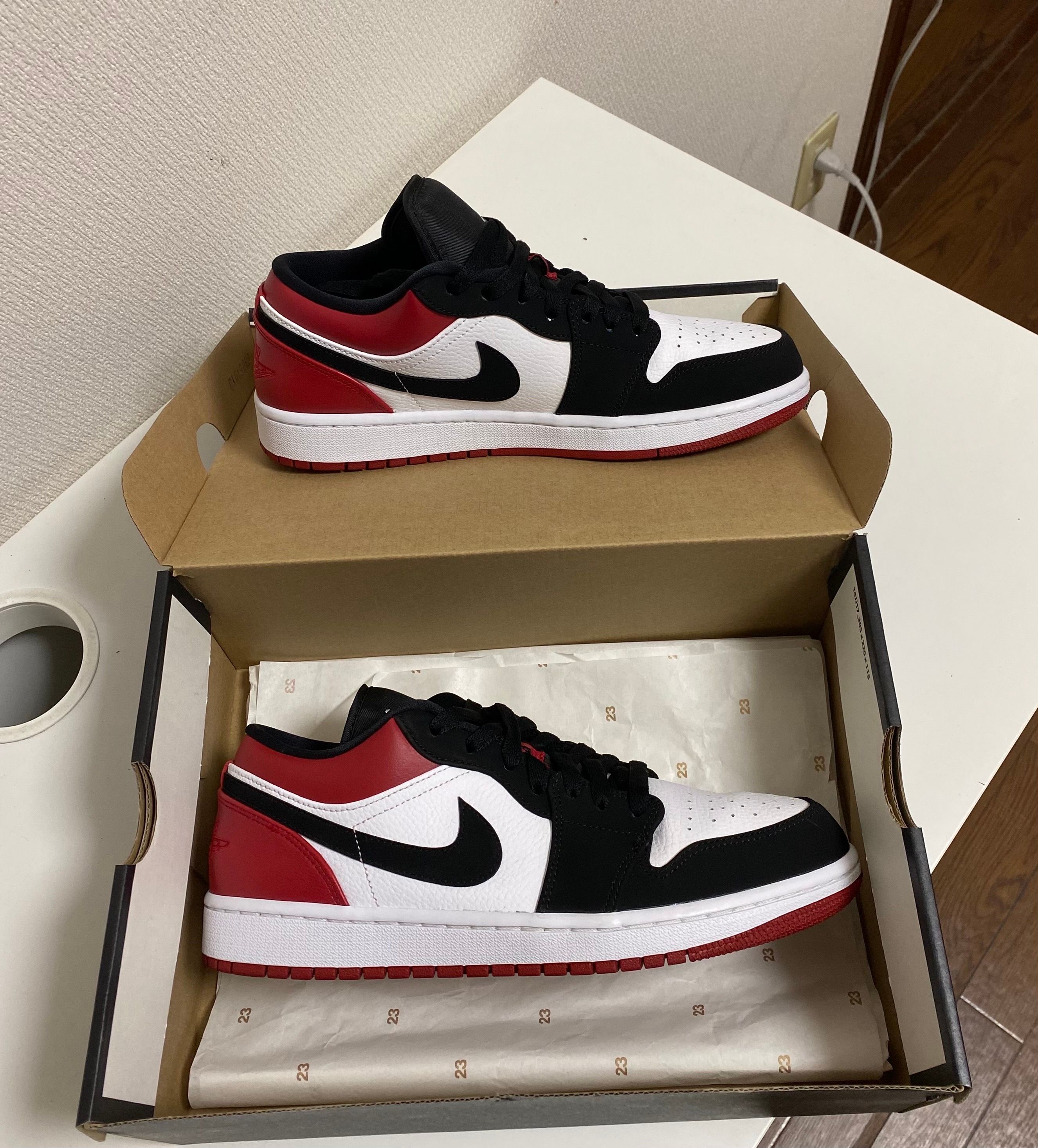 Nike Air Jordan 1 Low "Black Toe"