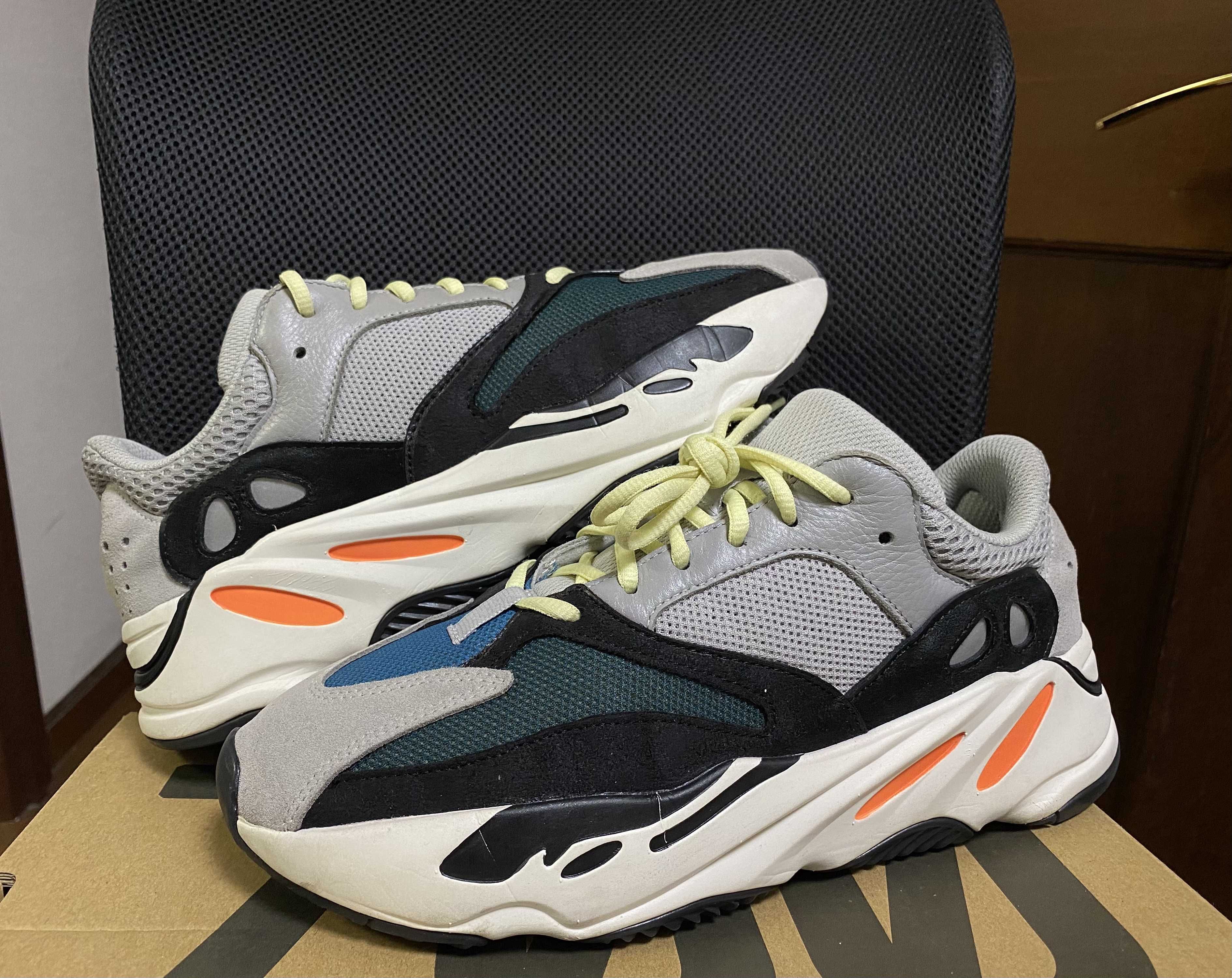 adidas YEEZY Boost 700 "Wave Runner"