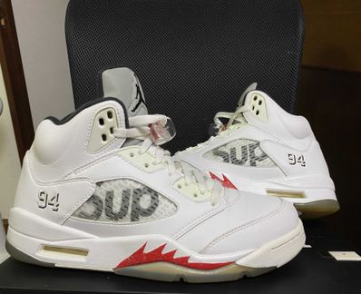 Supreme × Nike Air Jordan 5 Retro "White"