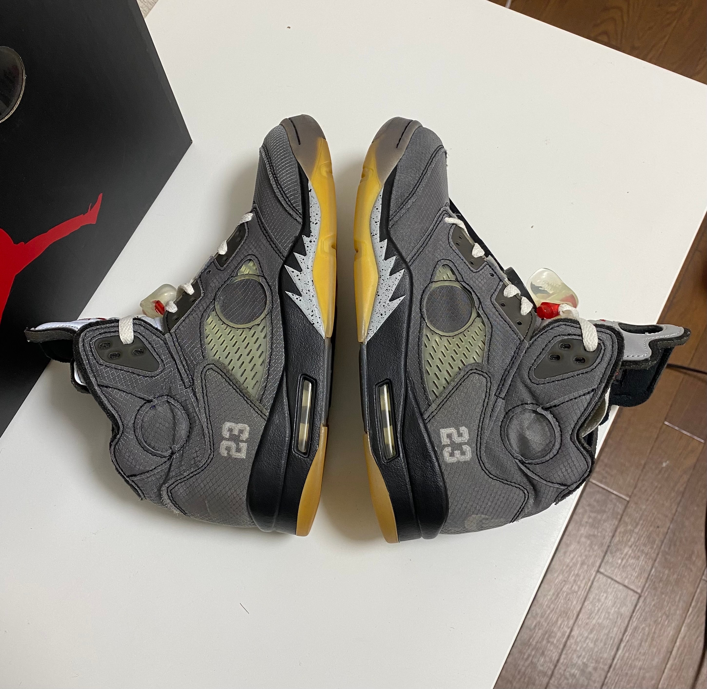 Off-White × Nike Air Jordan 5 "Black/Muslin/Fire Red"
