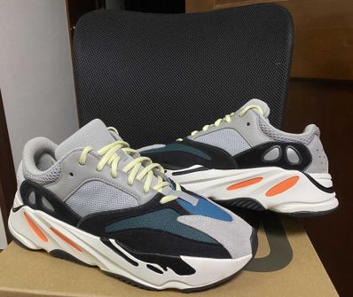 adidas YEEZY Boost 700 "Wave Runner"