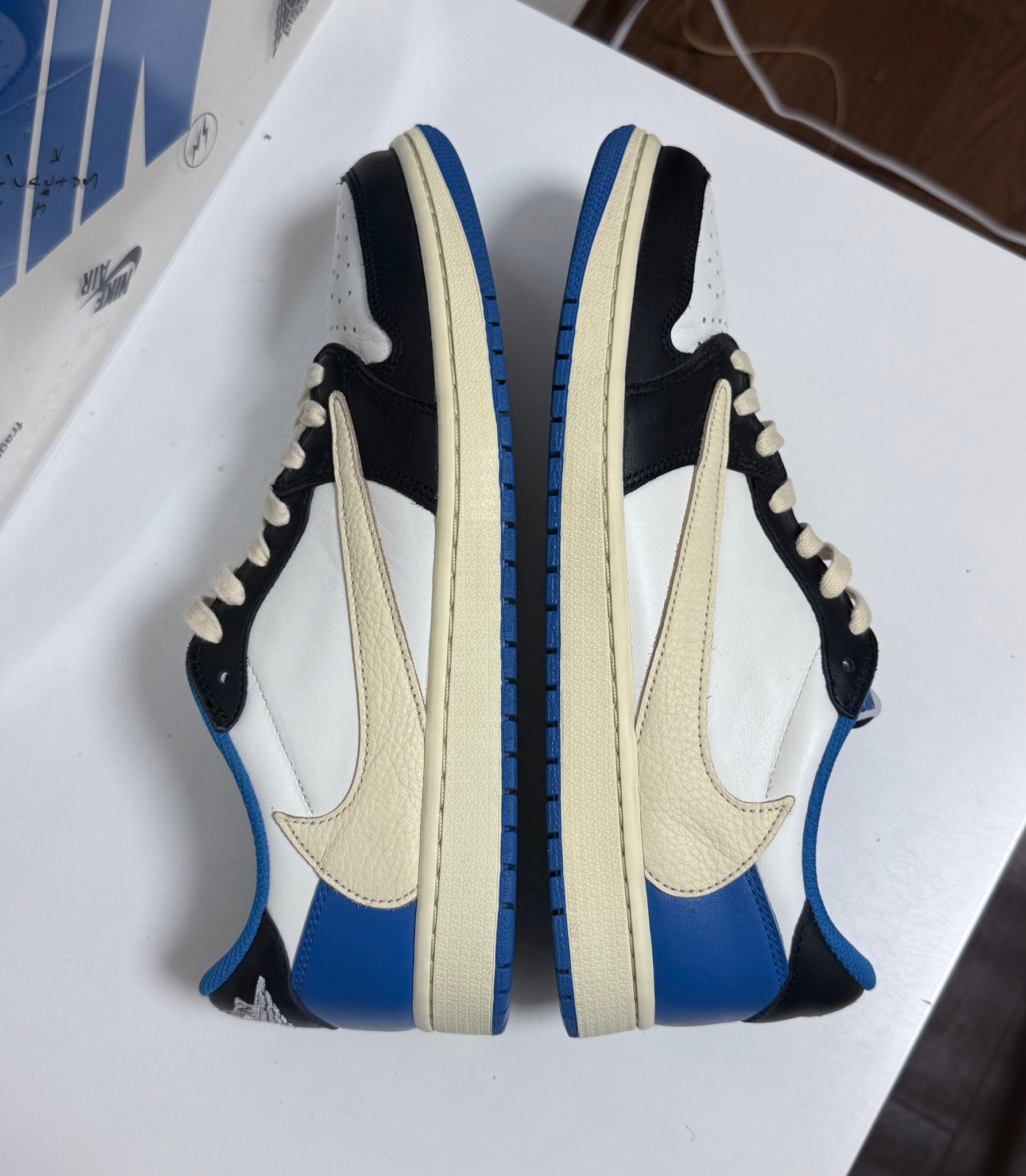 Travis Scott × fragment design × Nike Air Jordan 1 Low OG SP "Military Blue"