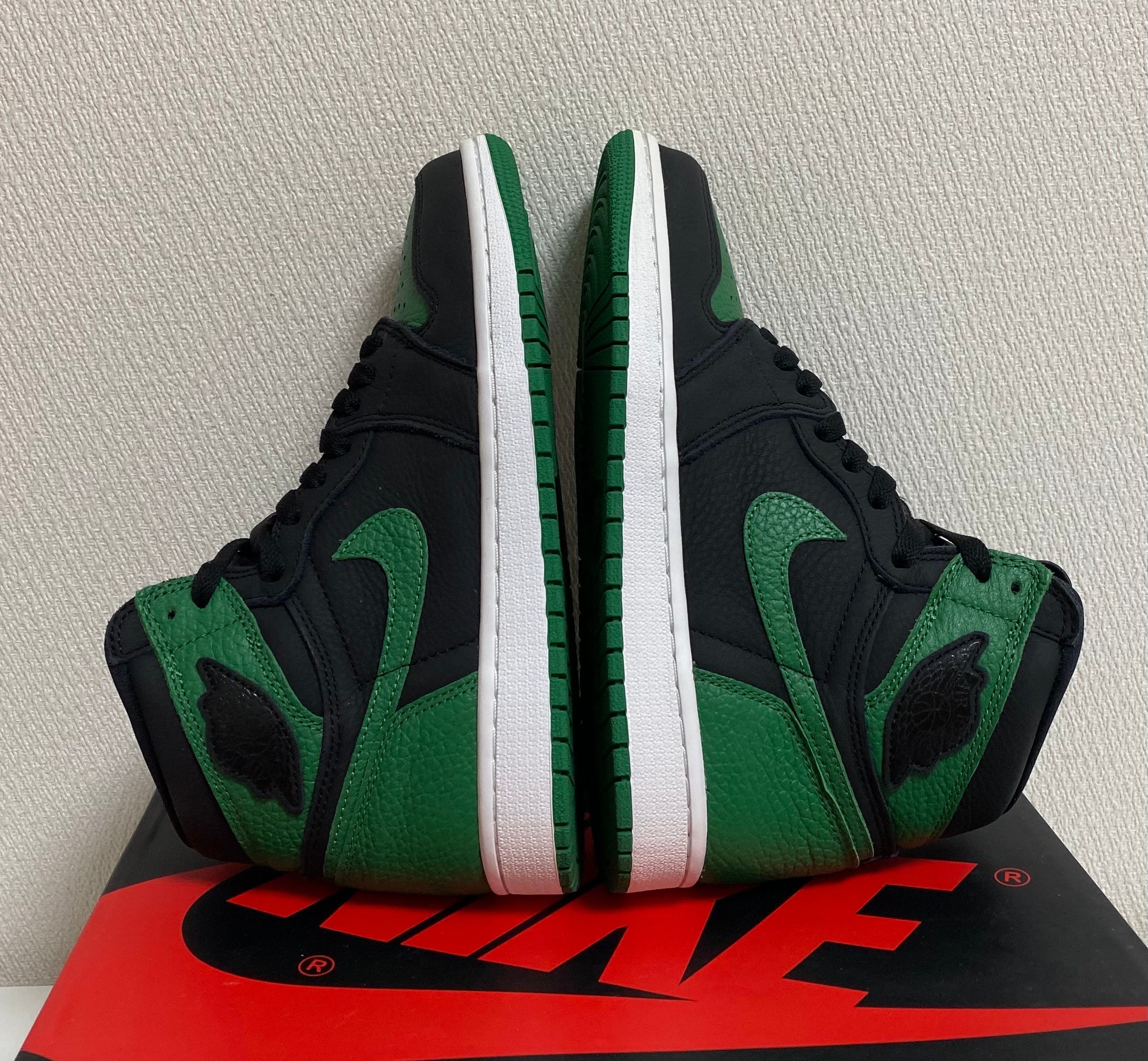Nike Air Jordan 1 Retro High OG "Black/Pine Green" (2020)      