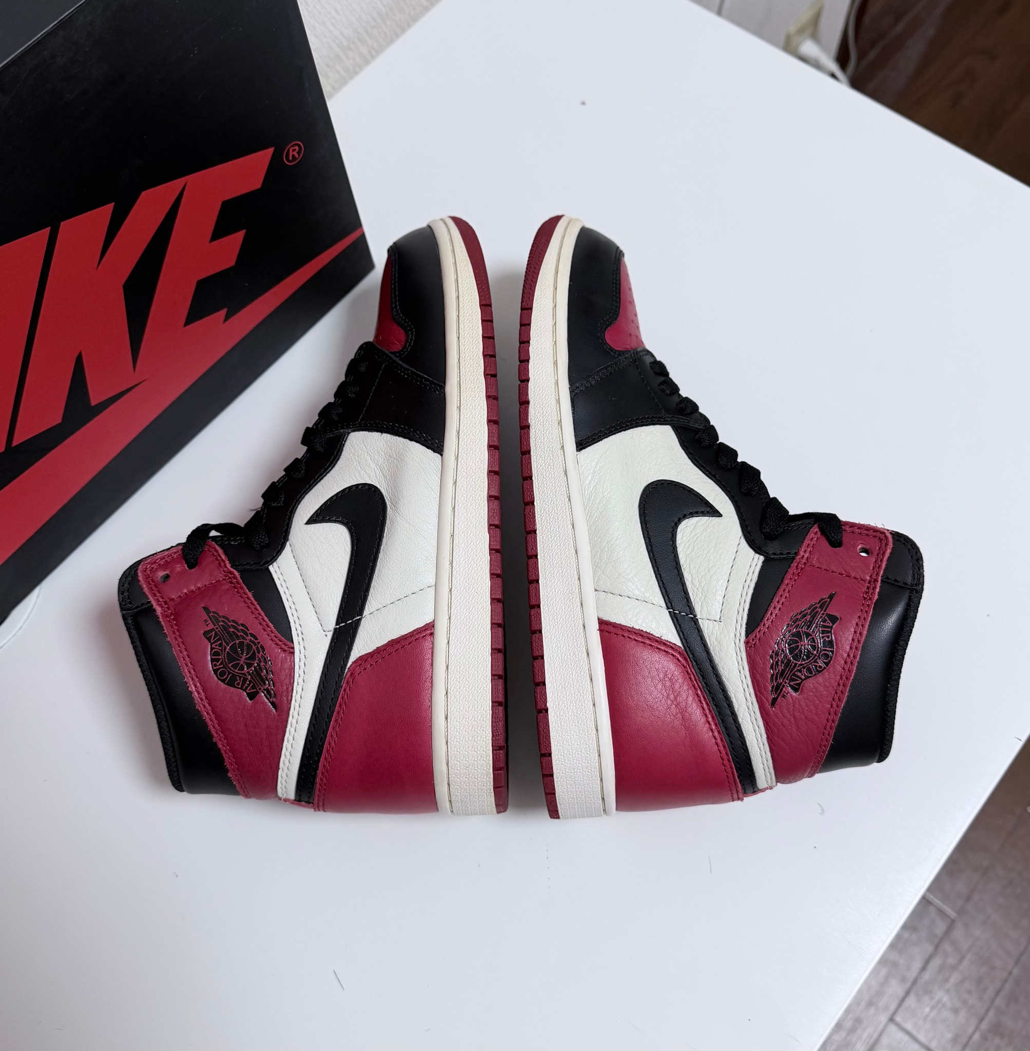 Nike Air Jordan 1 Retro High OG "Bred Toe"