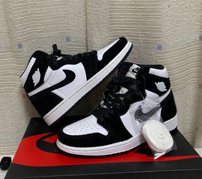 Nike Women's Air Jordan 1 Retro High OG "Black/White"