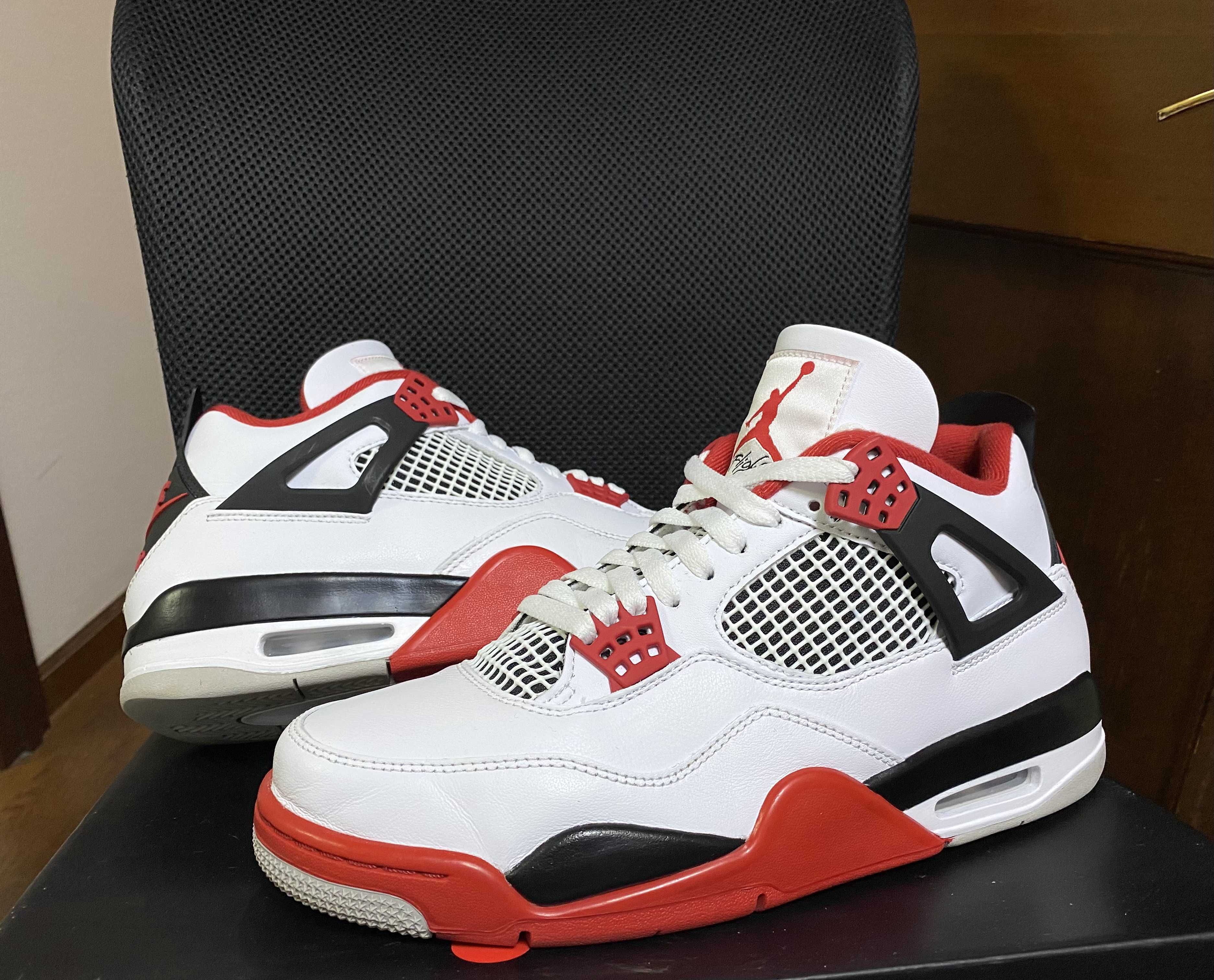 Nike Air Jordan 4 Retro OG "Fire Red" (2020)