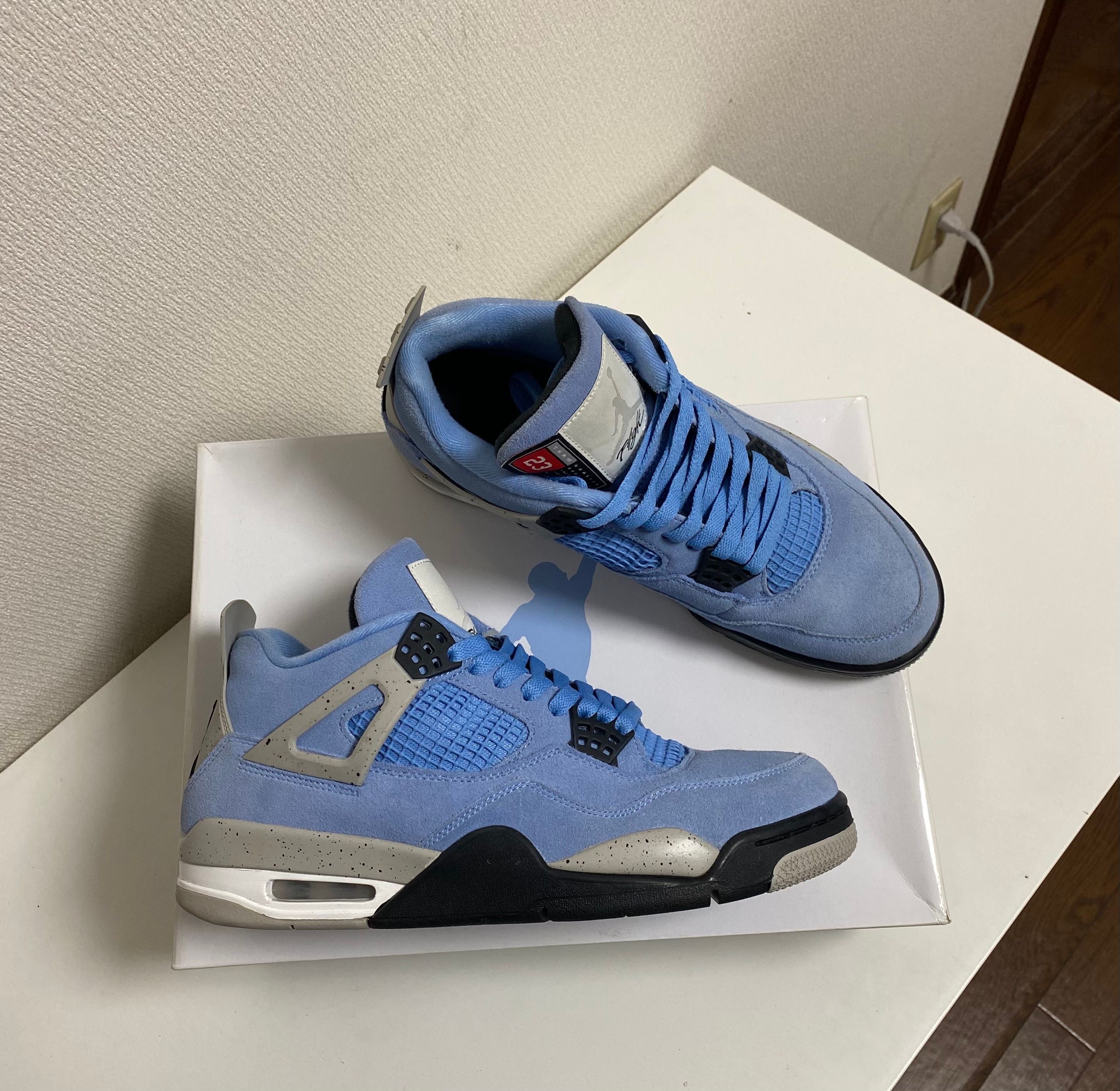 Nike Air Jordan 4 "University Blue"