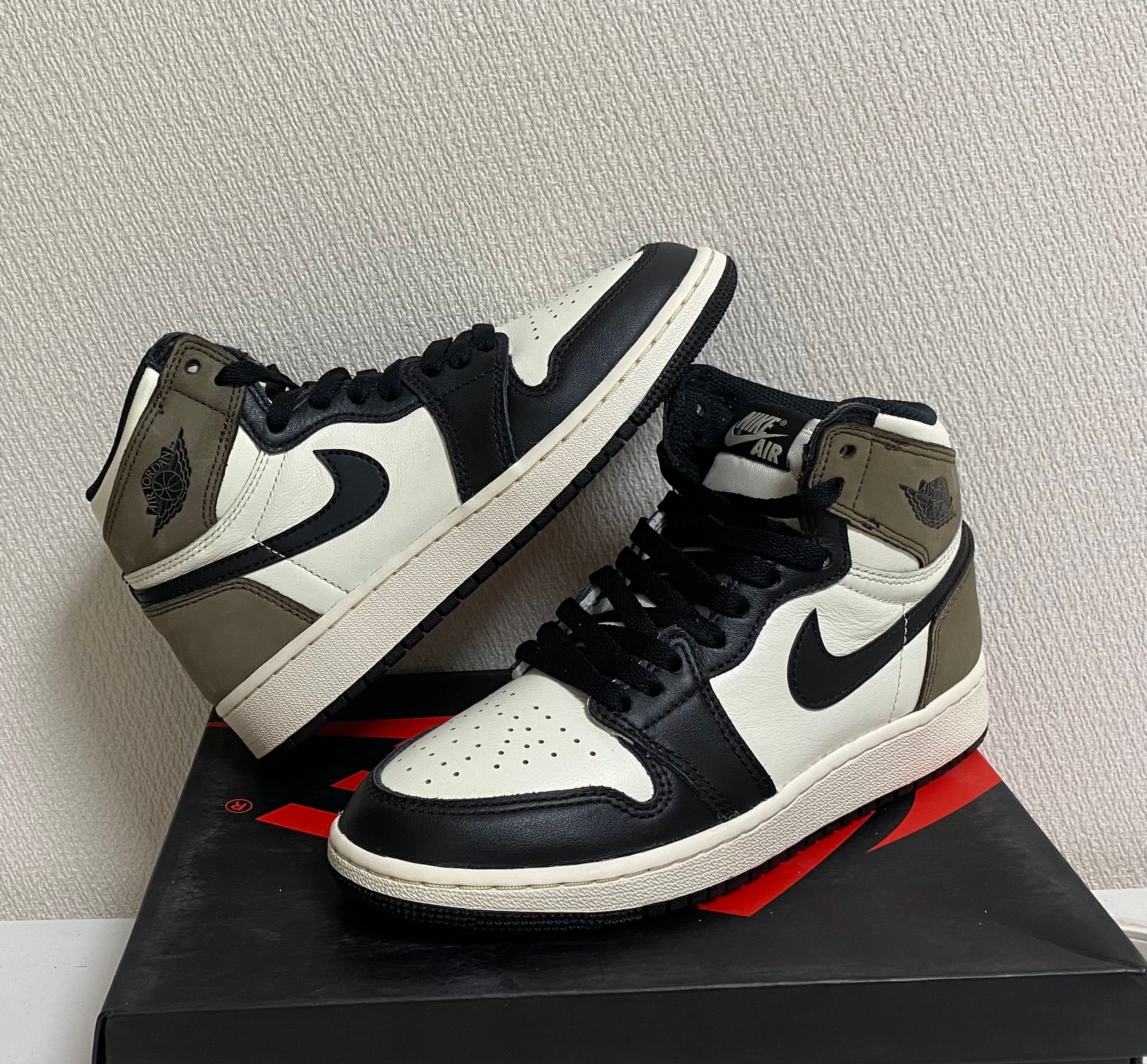 Nike GS Air Jordan 1 High OG "Sail/Dark Mocha/Black"
