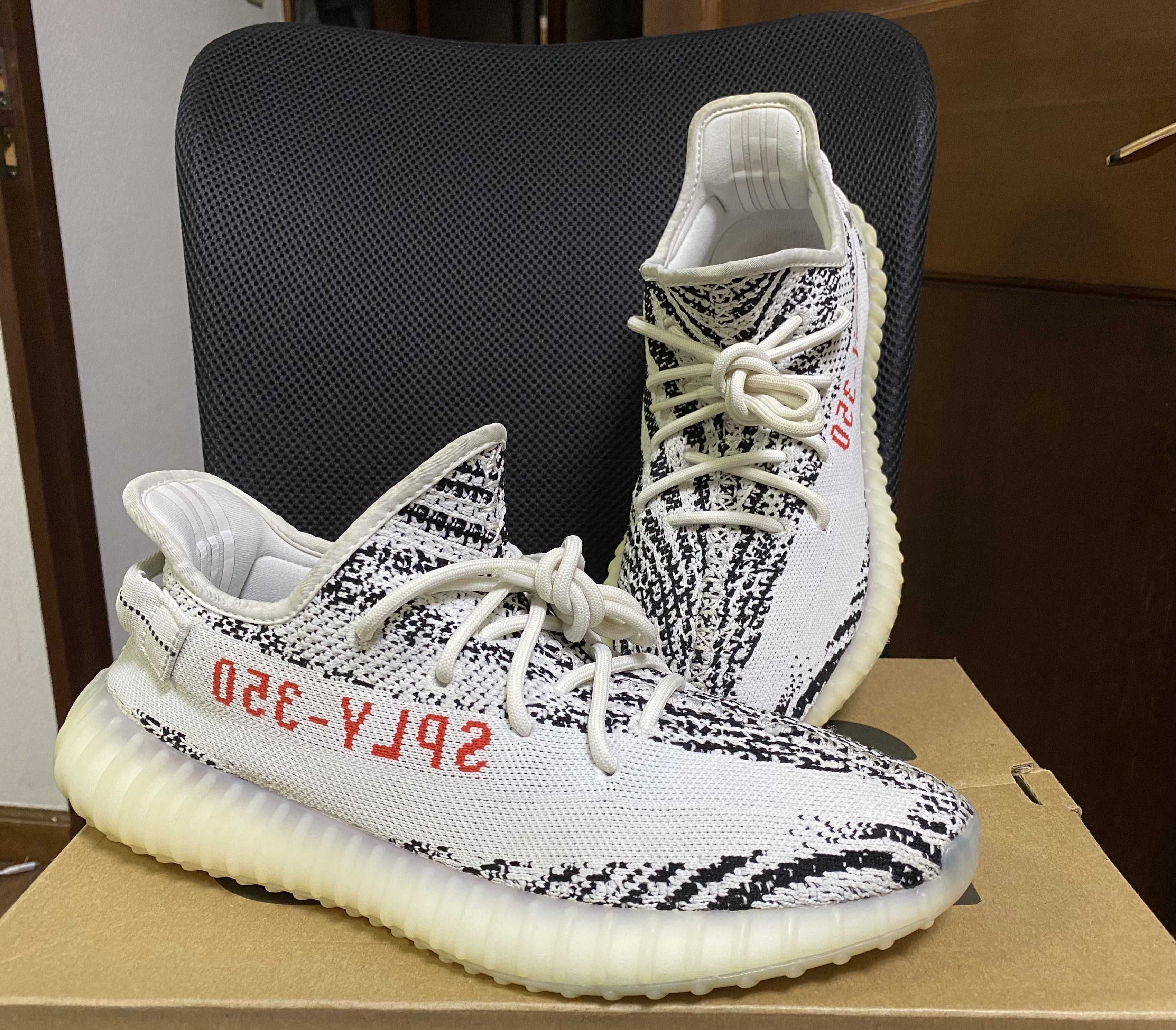 adidas YEEZY Boost 350 V2 "Zebra"
