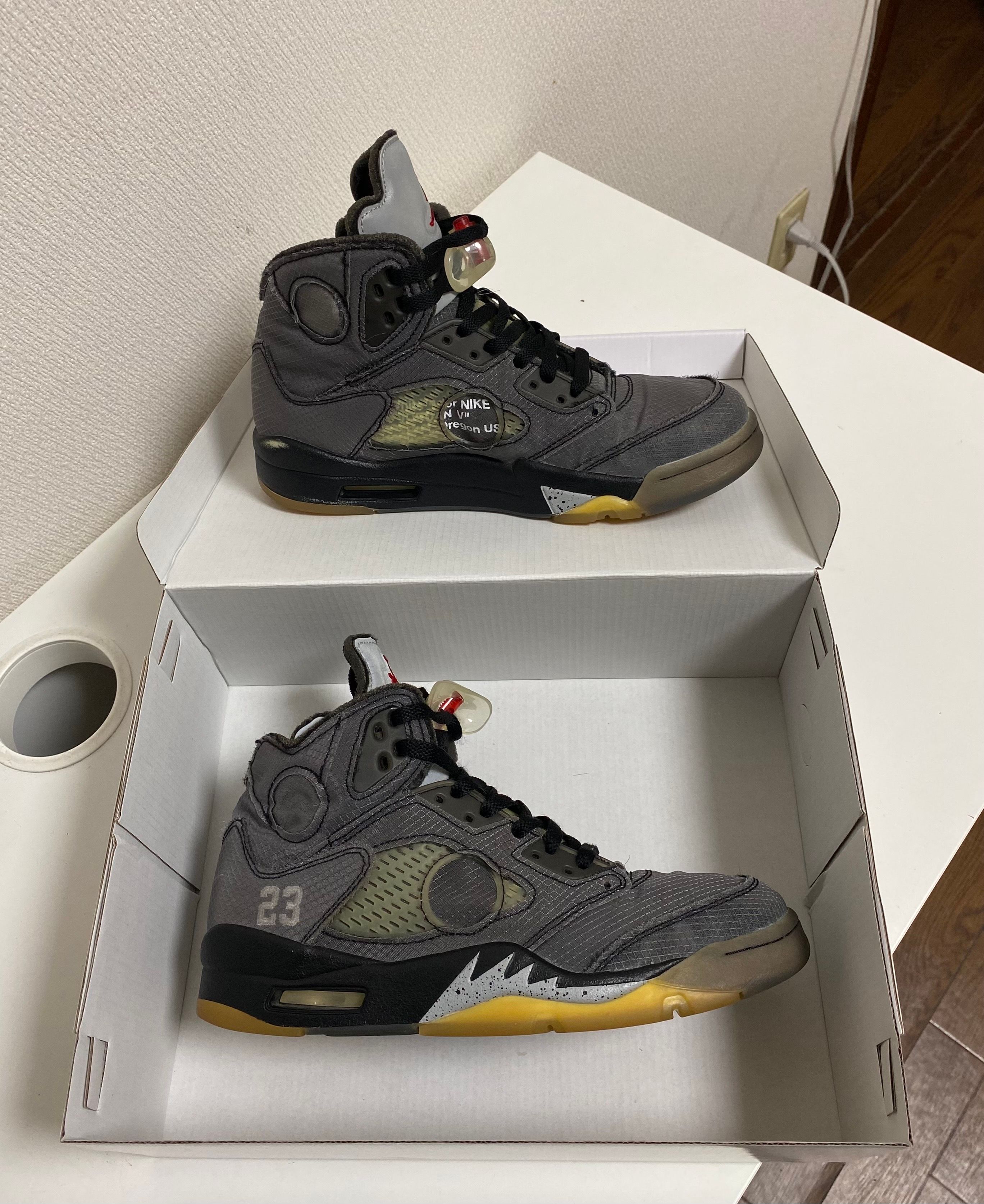 Off-White × Nike Air Jordan 5 "Black/Muslin/Fire Red"