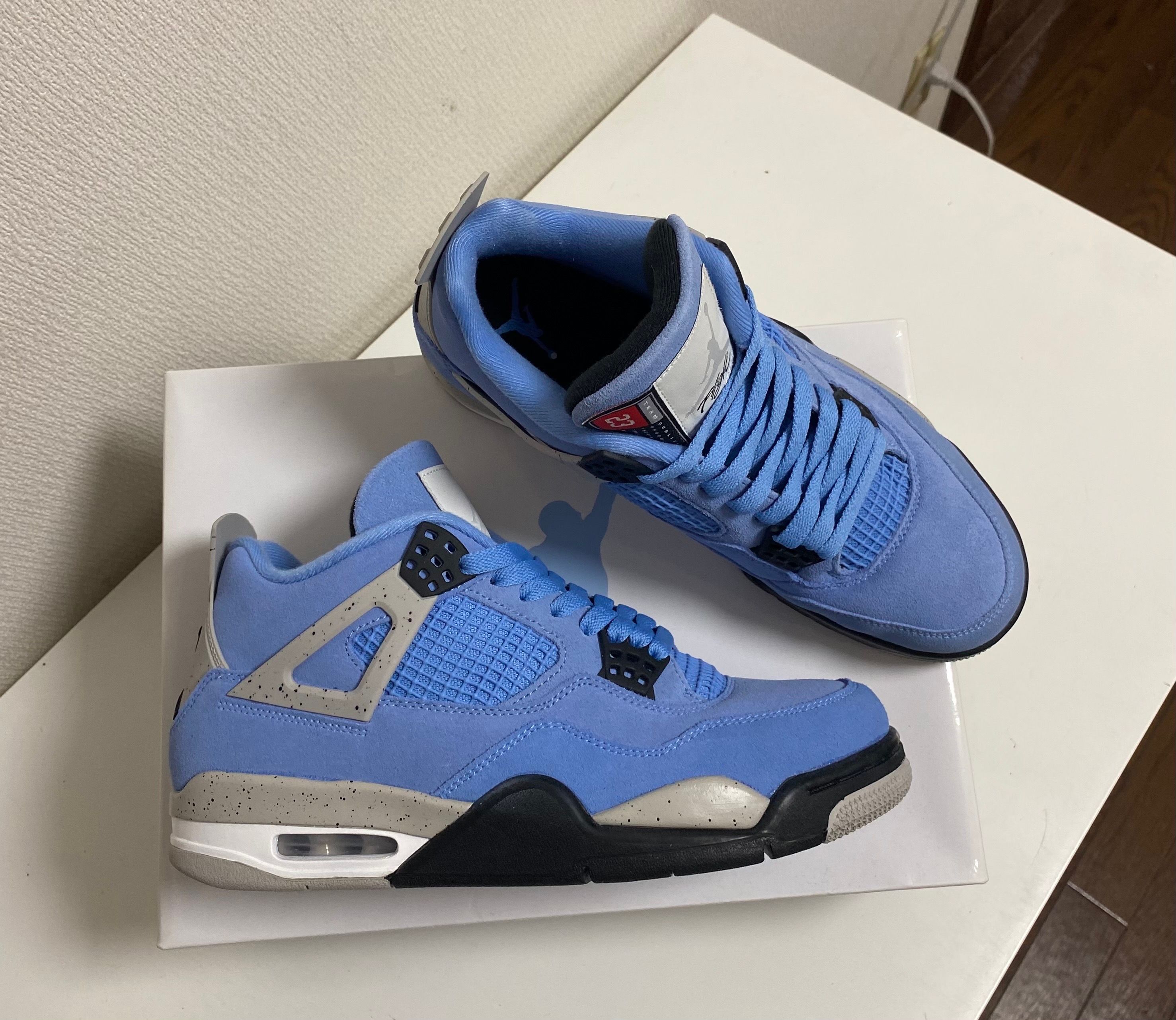 Nike Air Jordan 4 "University Blue"