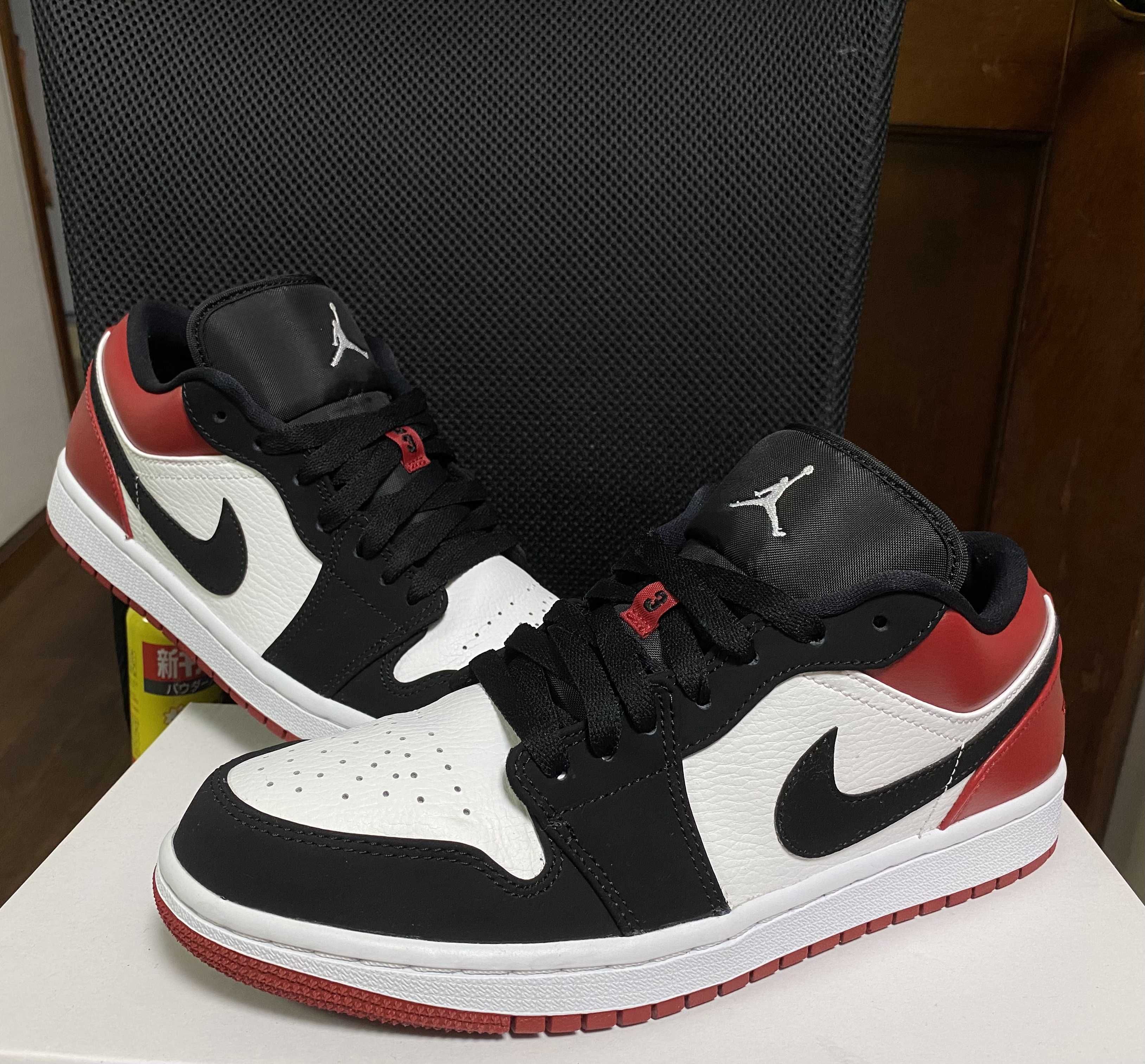Nike Air Jordan 1 Low "Black Toe"