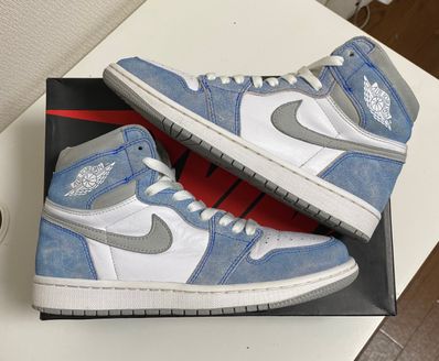 Nike Air Jordan 1 High OG "Hyper Royal"