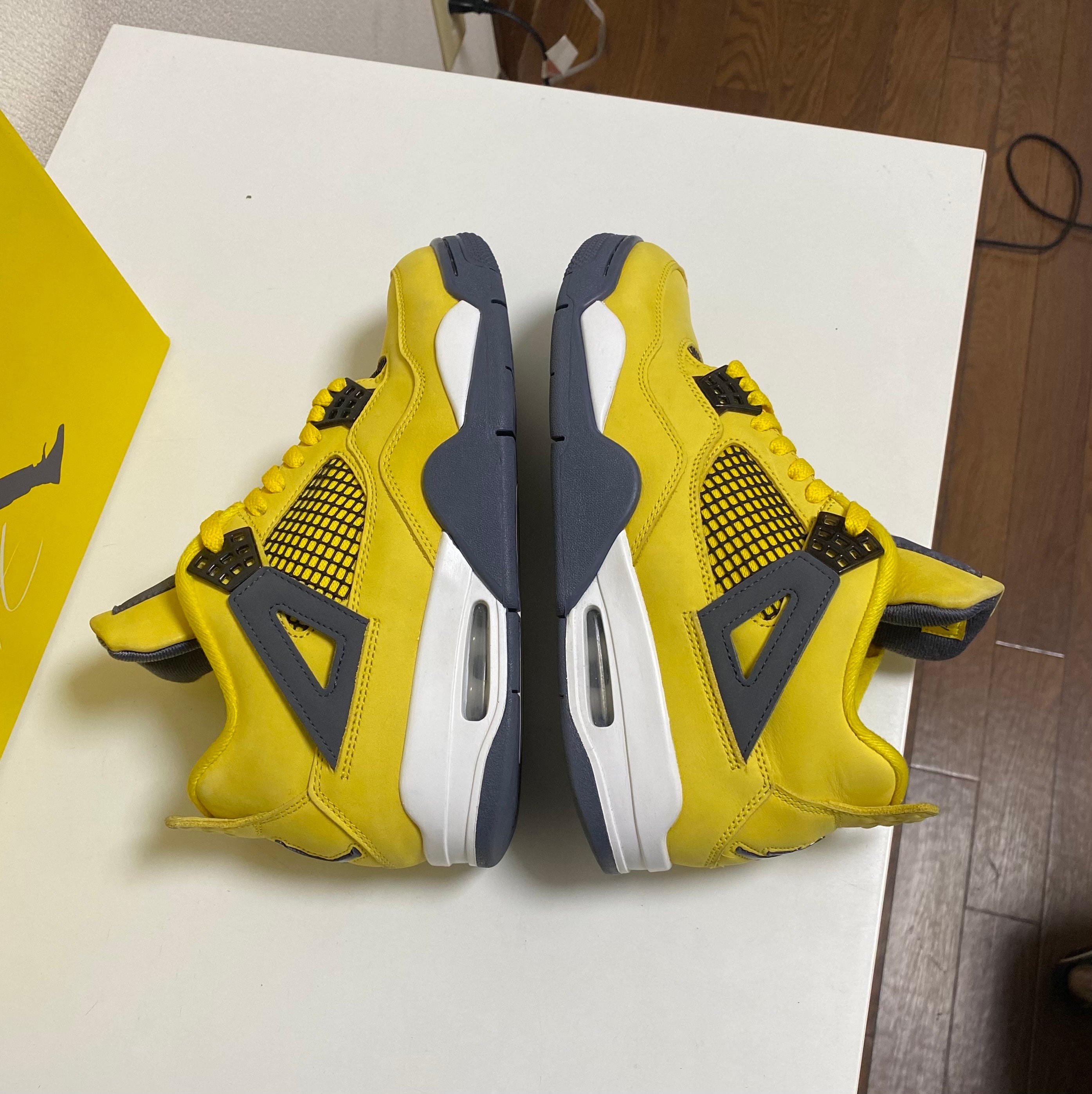 Nike Air Jordan 4 "Tour Yellow"