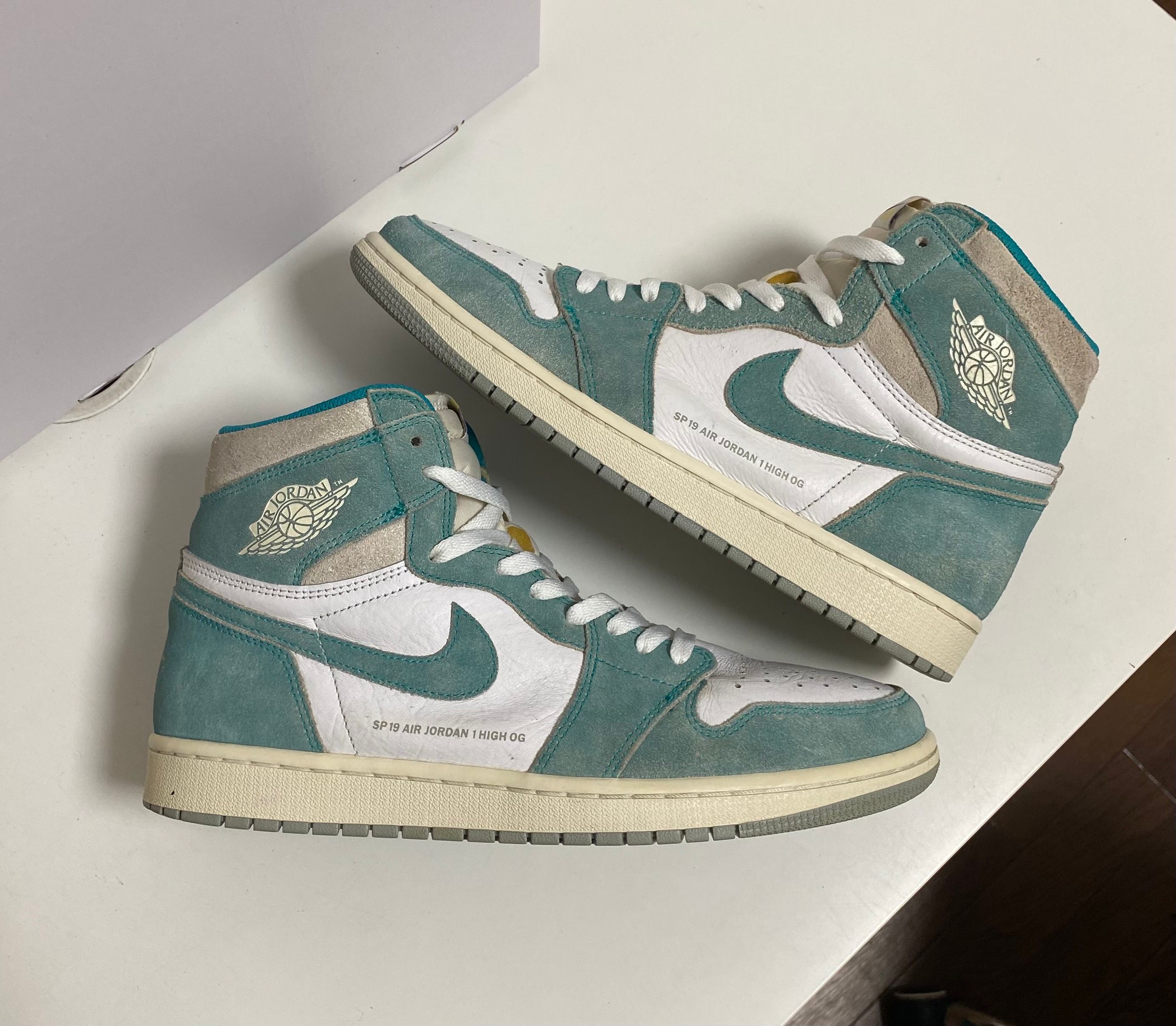 Nike Air Jordan 1 Retro High OG "Turbo Green"
