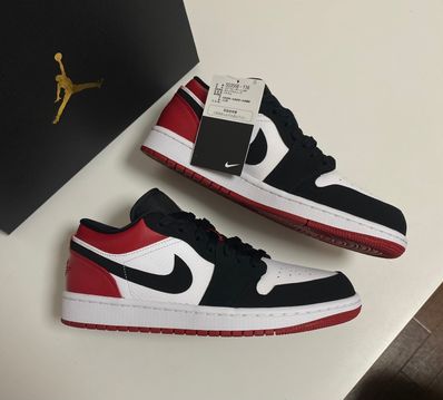 Nike Air Jordan 1 Low "Black Toe"