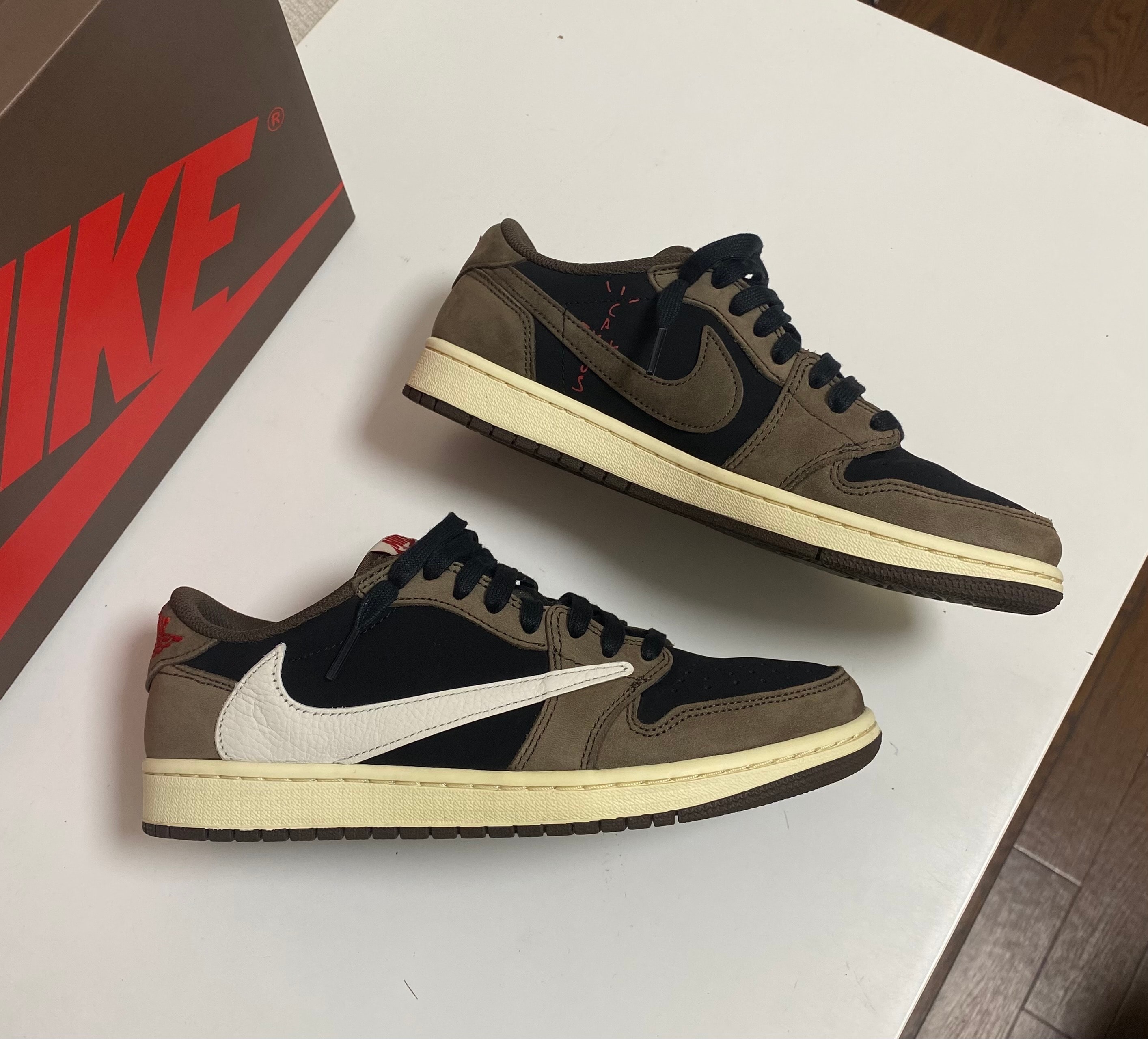 Travis Scott × Nike Air Jordan 1 Low OG SP-T  "Black/Dark Mocha"