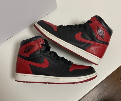 Nike Air Jordan 1 Retro High OG "Bred/Banned" (2016)