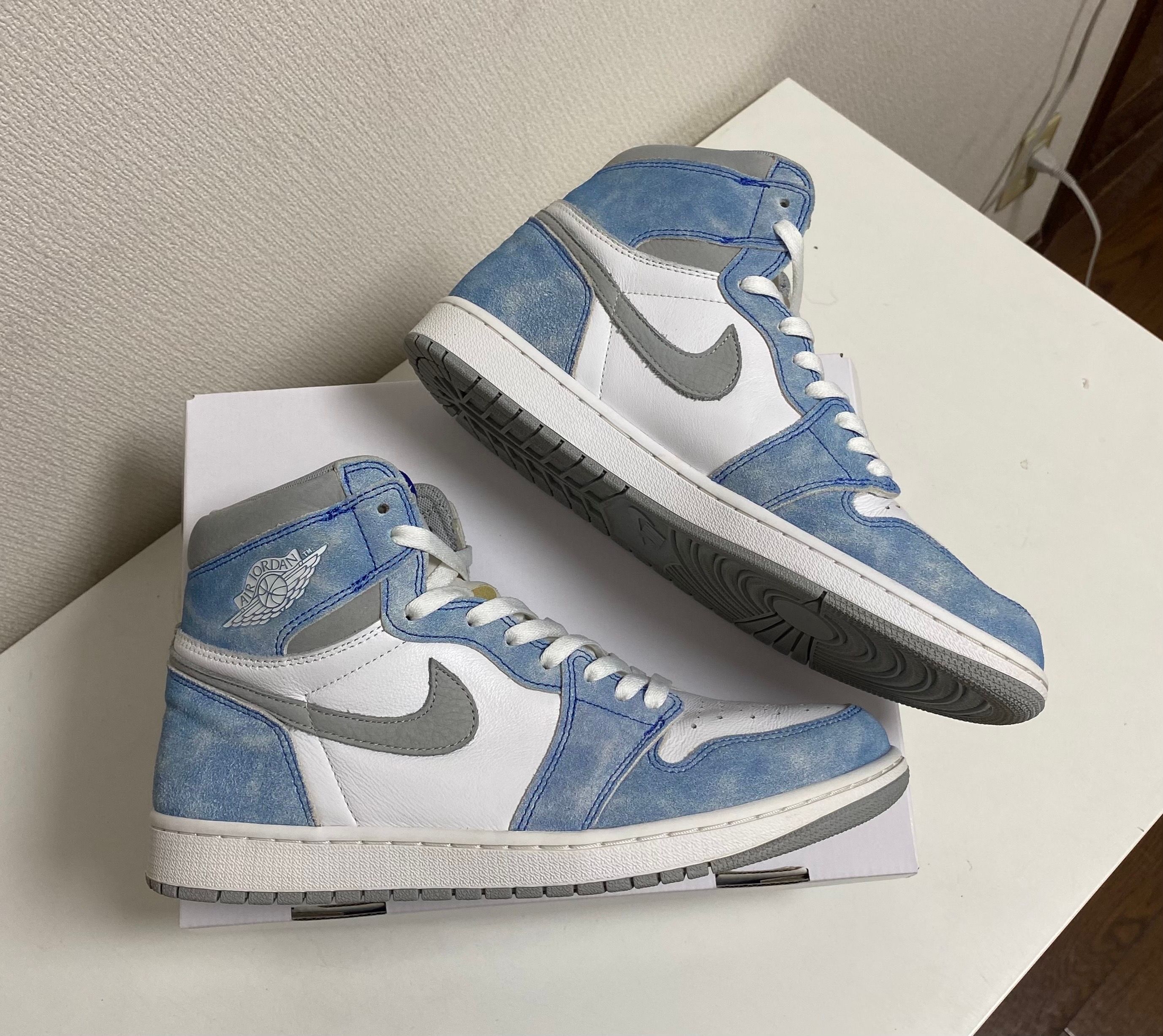 Nike Air Jordan 1 High OG "Hyper Royal"