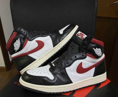 Nike Air Jordan 1 Retro High "Black/White/Sail/Gym Red"