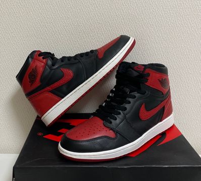 Nike Air Jordan 1 Retro High OG "Bred/Banned" (2016)