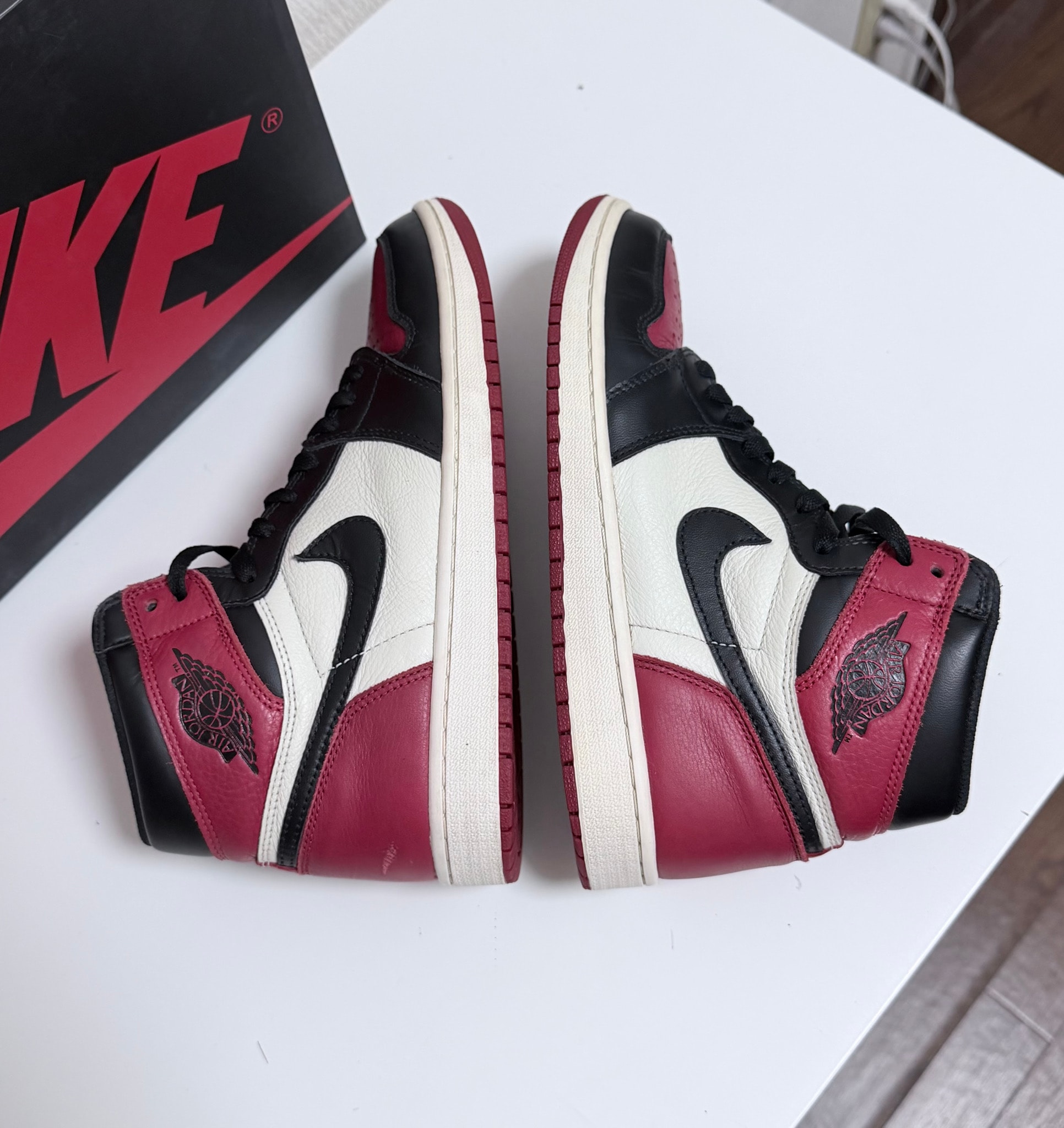 Nike Air Jordan 1 Retro High OG "Bred Toe"