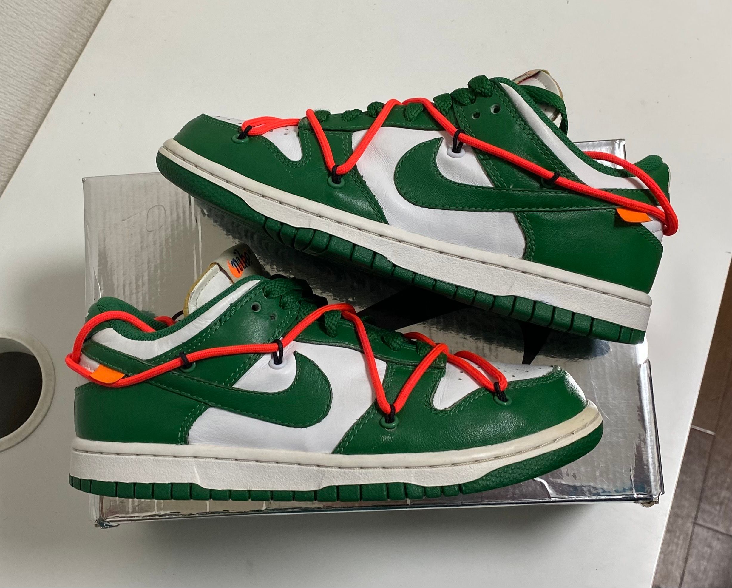 Off-White × Nike Dunk Low "White/Pine Green"