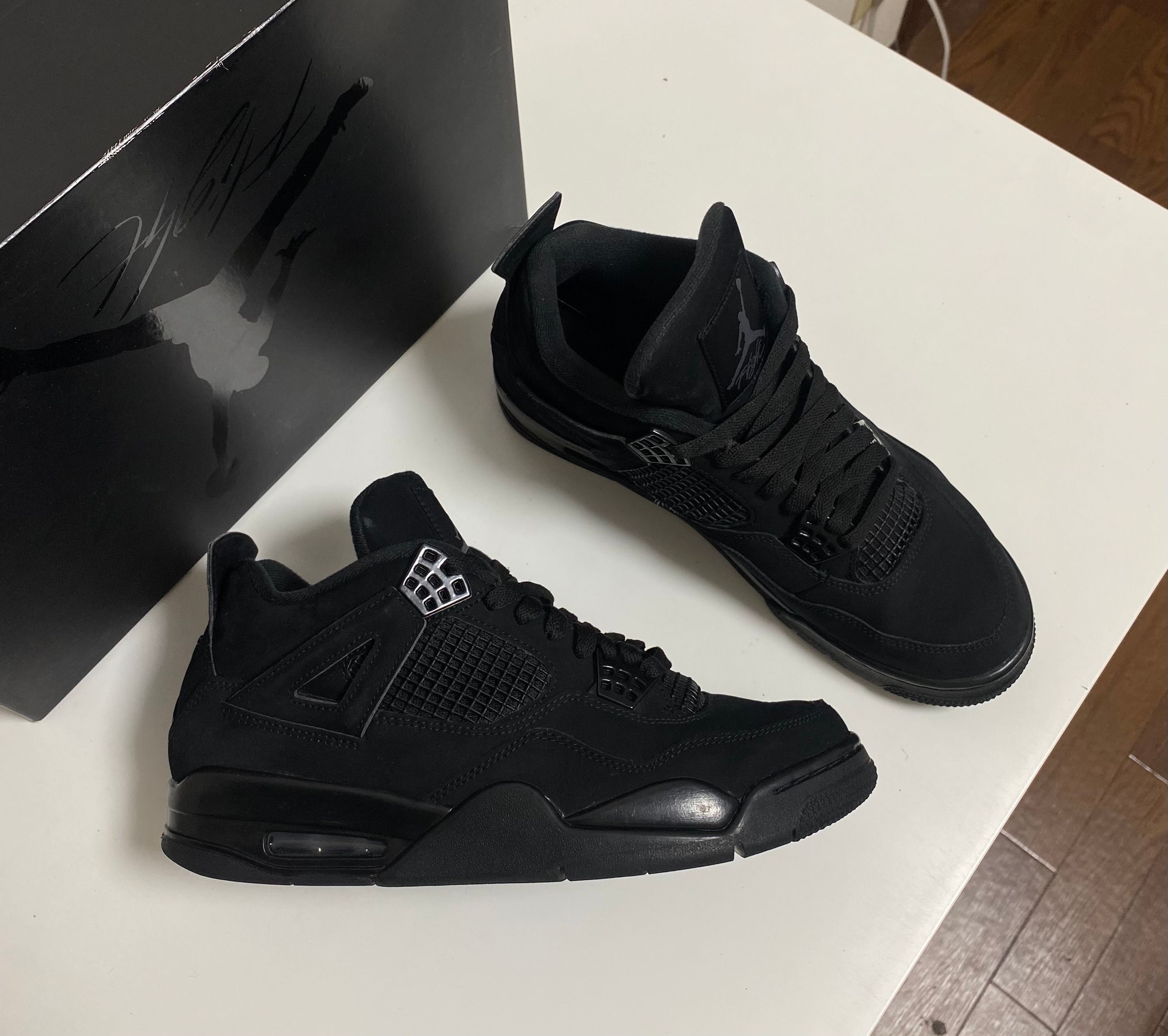 Nike Air Jordan 4 "Black Cat"