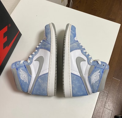 Nike Air Jordan 1 High OG "Hyper Royal"