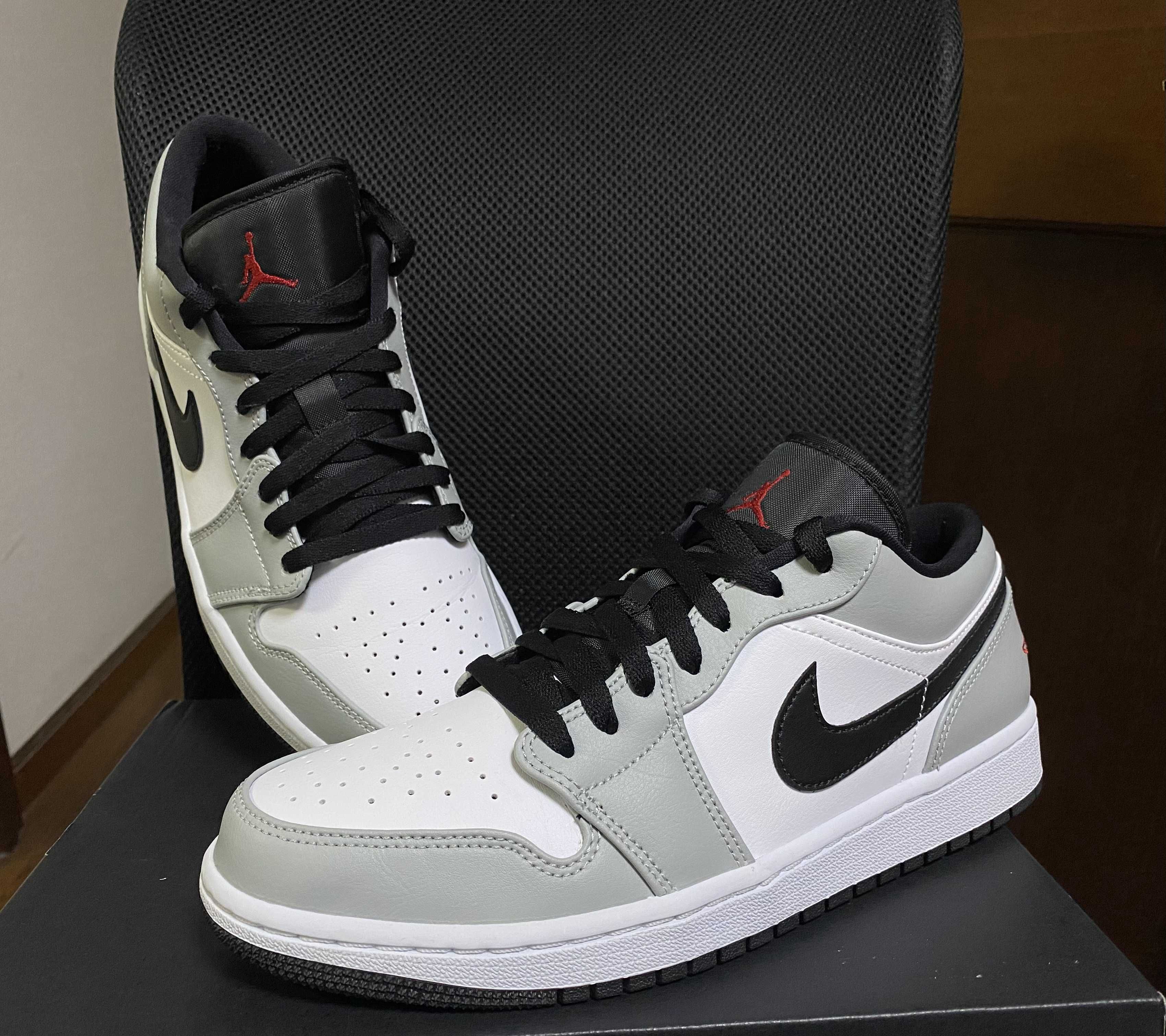 NIKE AIR JORDAN 1 LOW "LIGHT SMOKE GREY"