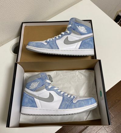 Nike Air Jordan 1 High OG "Hyper Royal"