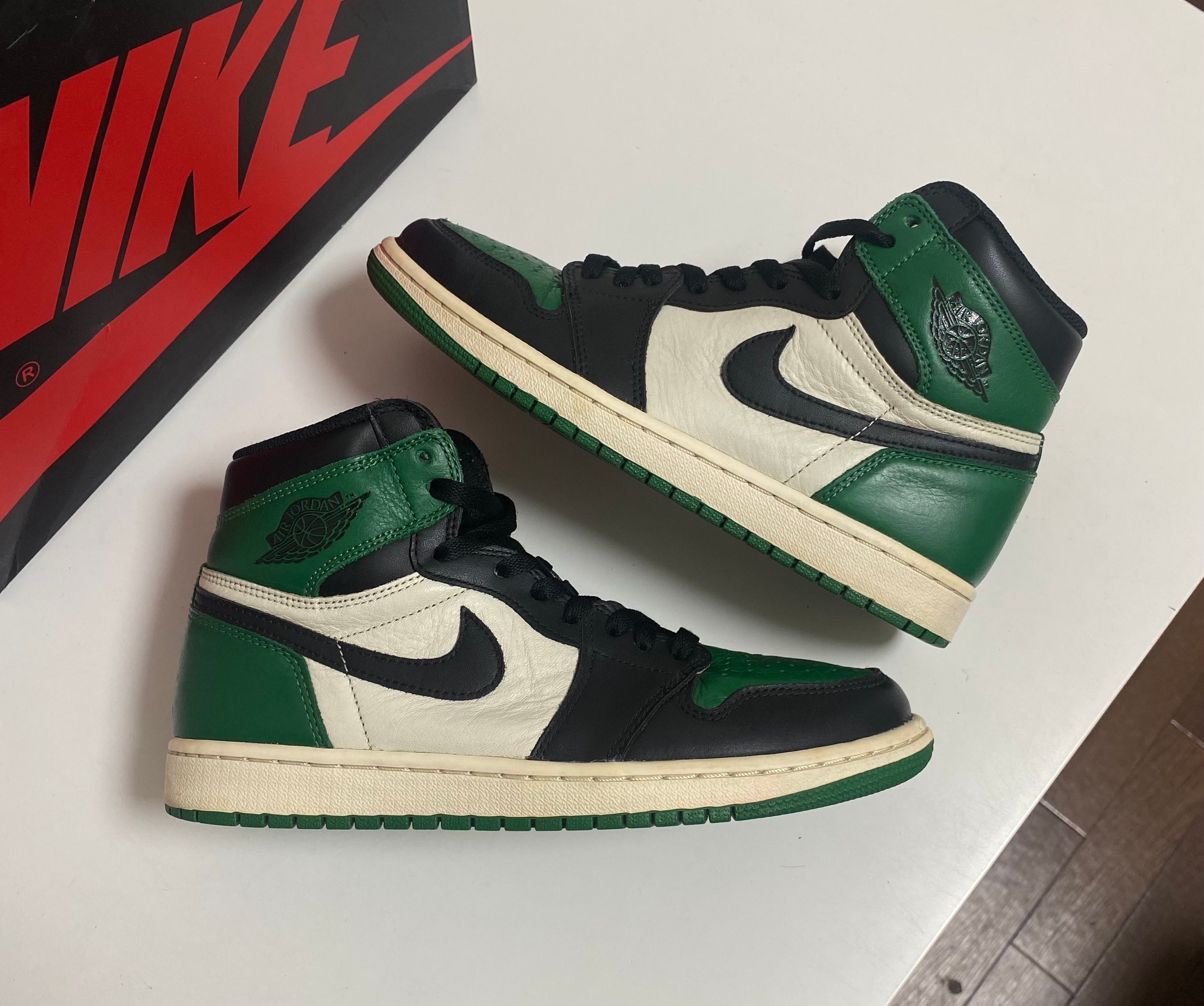 Nike Air Jordan 1 Retro High OG "Pine Green" (2018)