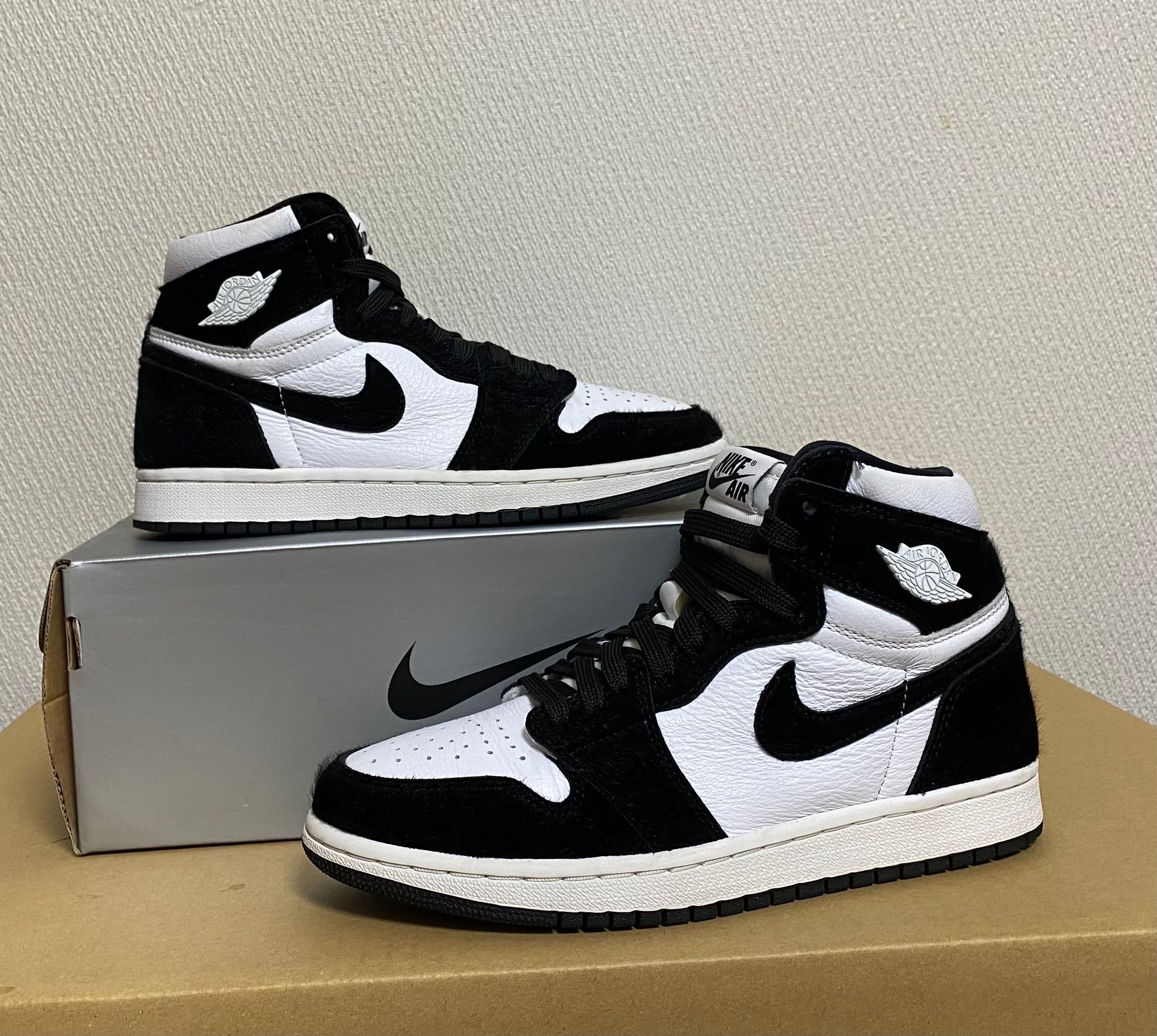 Nike Women's Air Jordan 1 Retro High OG "Black/White"