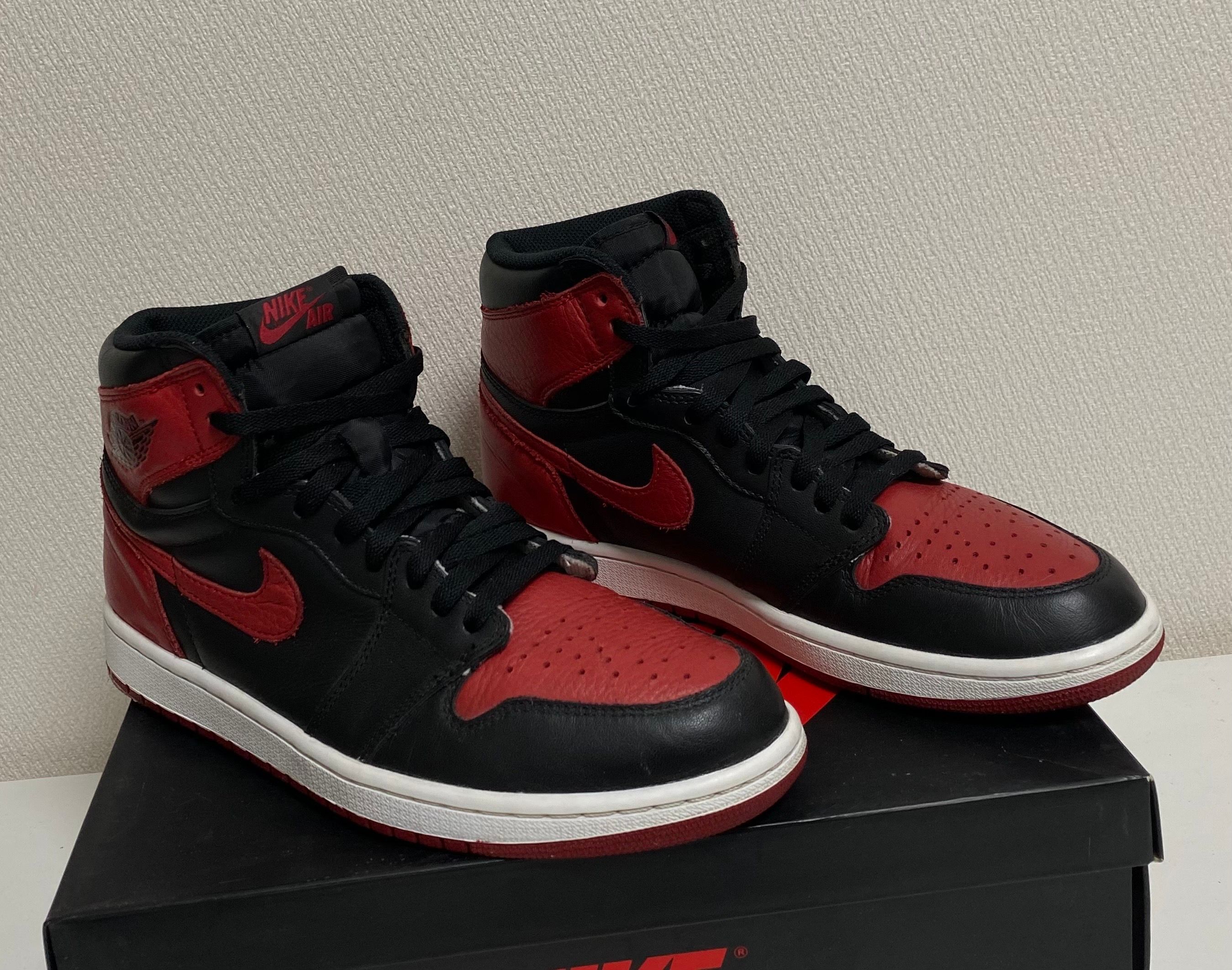 Nike Air Jordan 1 Retro High OG "Bred/Banned" (2016)