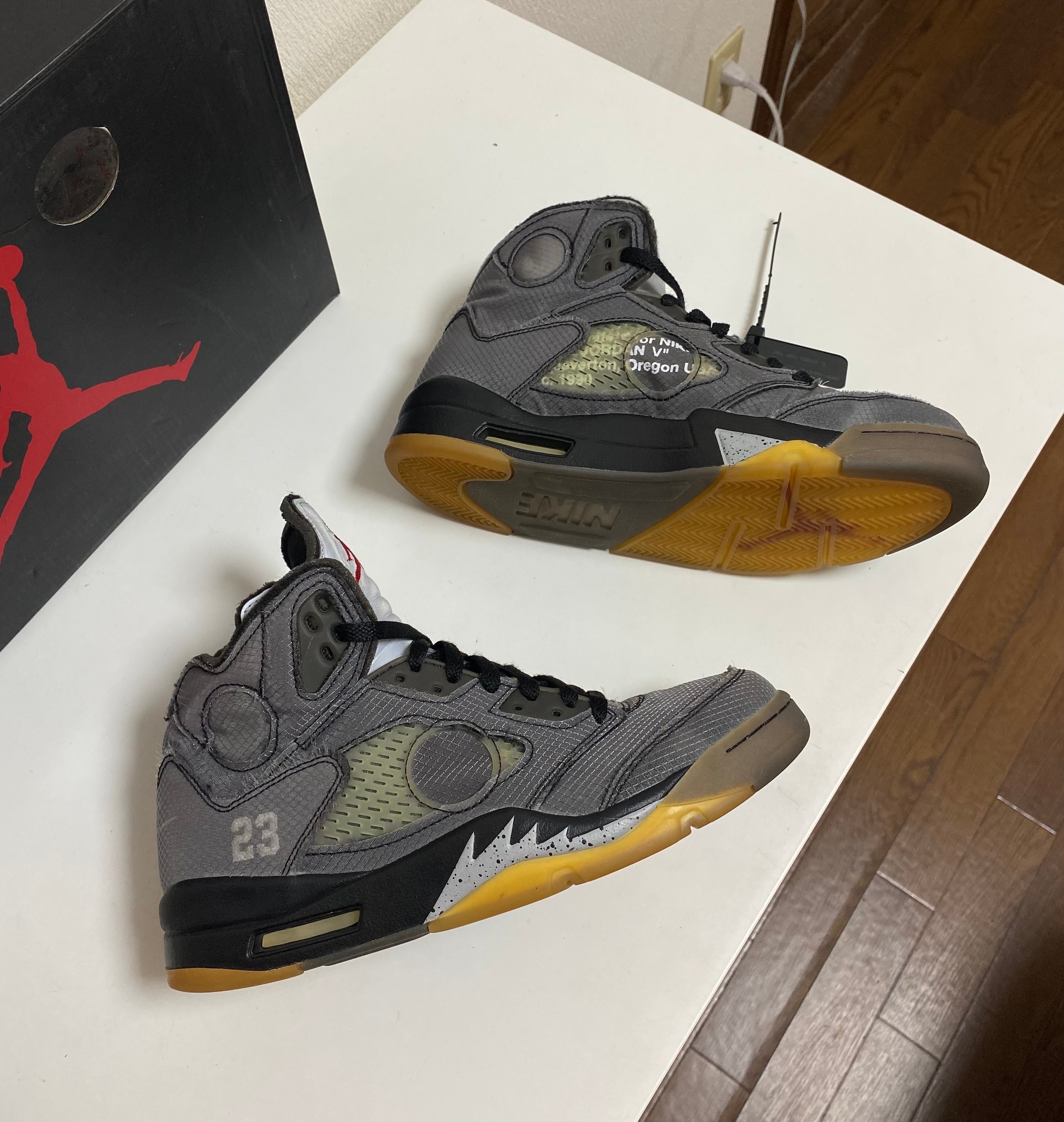 Off-White × Nike Air Jordan 5 "Black/Muslin/Fire Red"